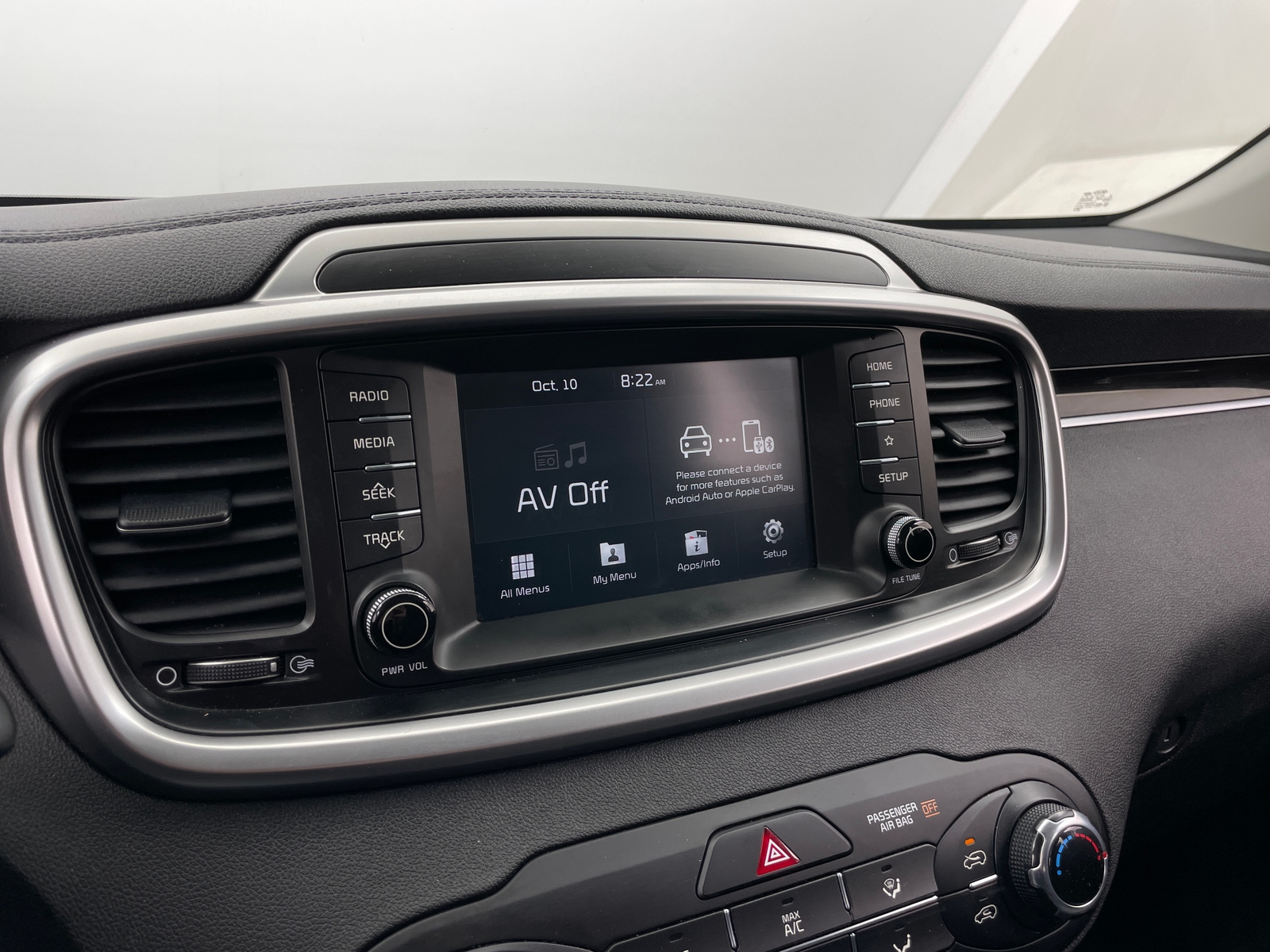 Thumbnail: 2019 Kia Sorento - 4