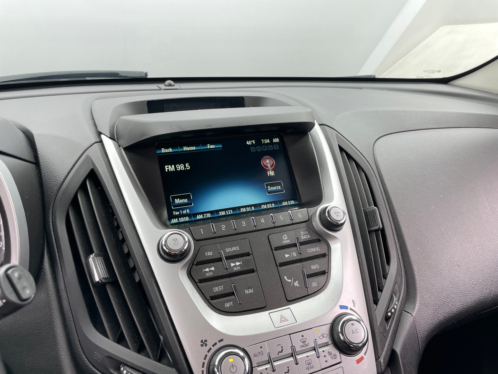 Thumbnail: 2017 Chevrolet Equinox - 3