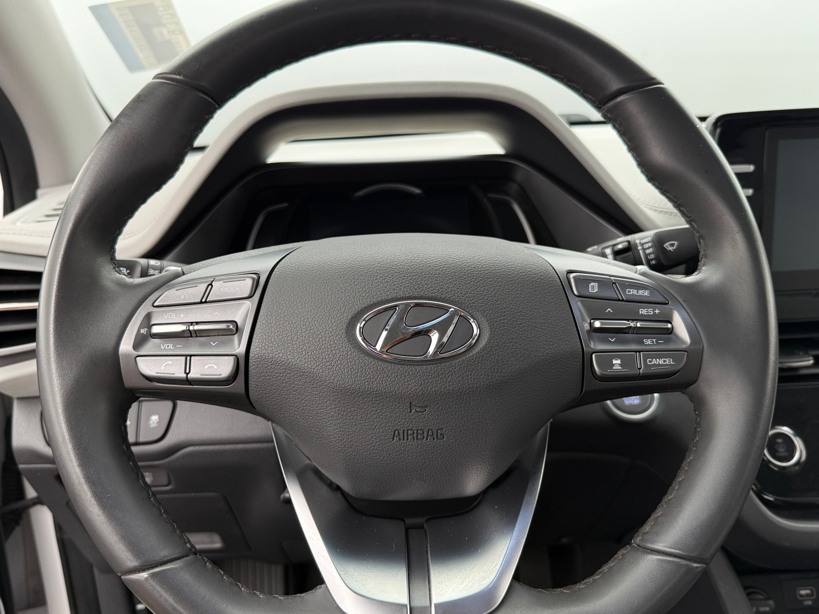 Thumbnail: 2020 Hyundai Ioniq - 5