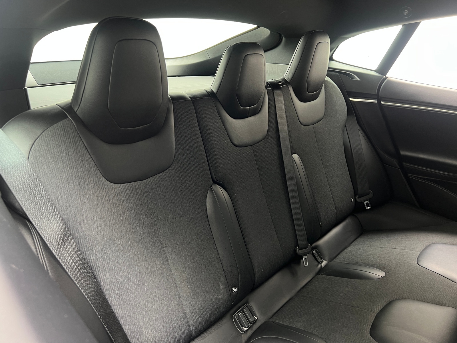 Thumbnail: 2017 Tesla Model S - 4