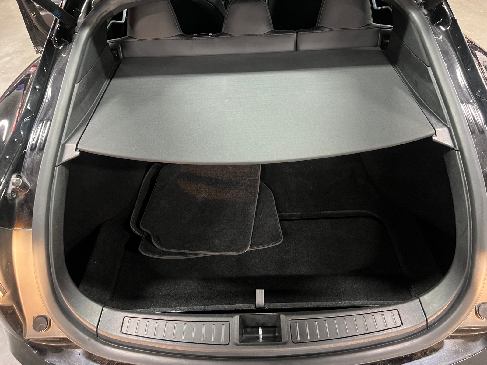 Thumbnail: 2017 Tesla Model S - 5