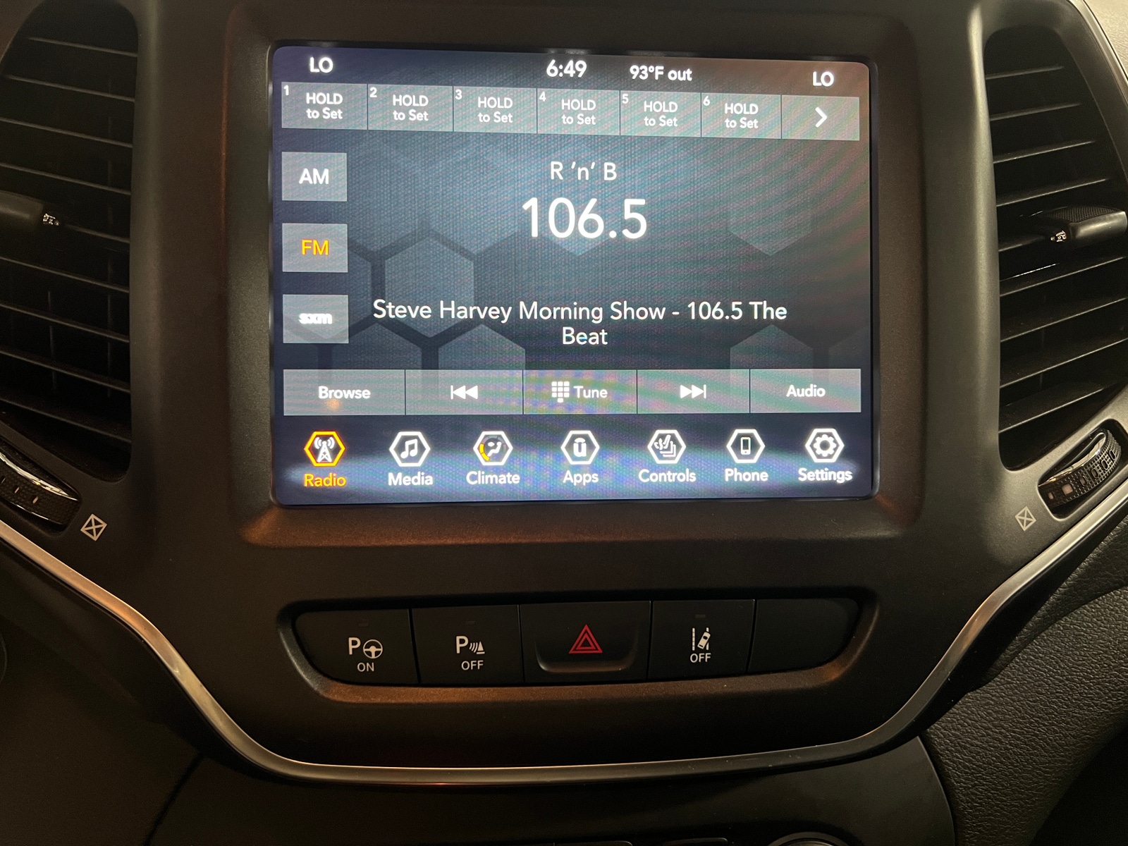 Thumbnail: 2021 Jeep Cherokee - 4