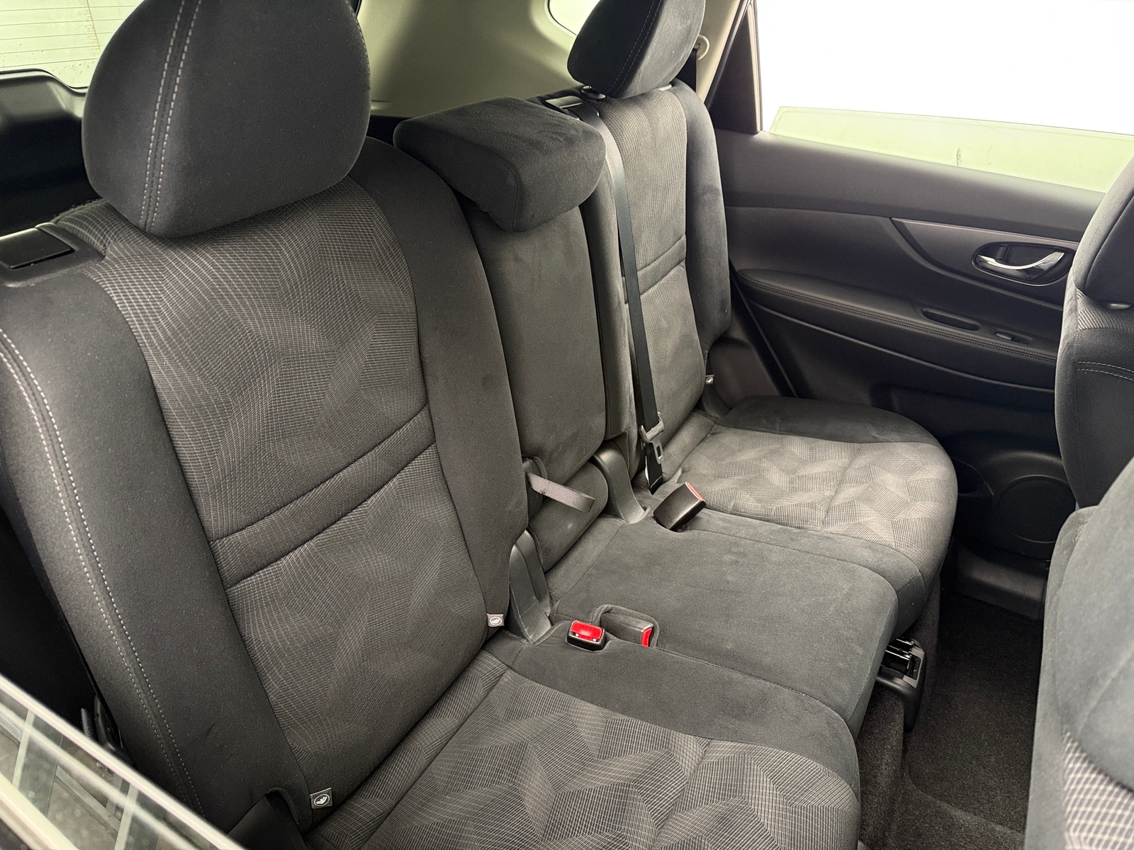 Thumbnail: 2016 Nissan Rogue - 6