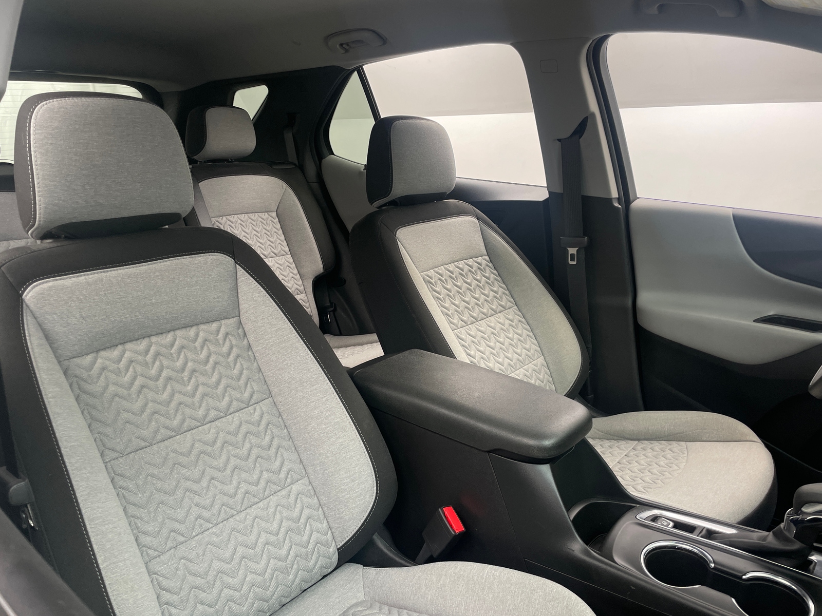 Thumbnail: 2022 Chevrolet Equinox - 2