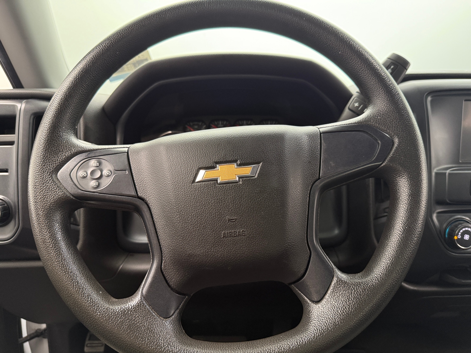 Thumbnail: 2018 Chevrolet Silverado 1500 - 5