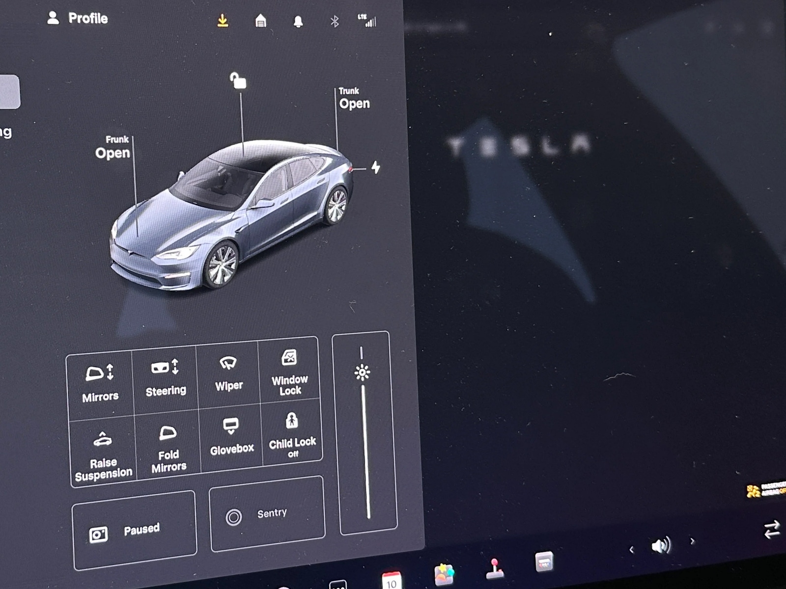 Thumbnail: 2022 Tesla Model S - 3