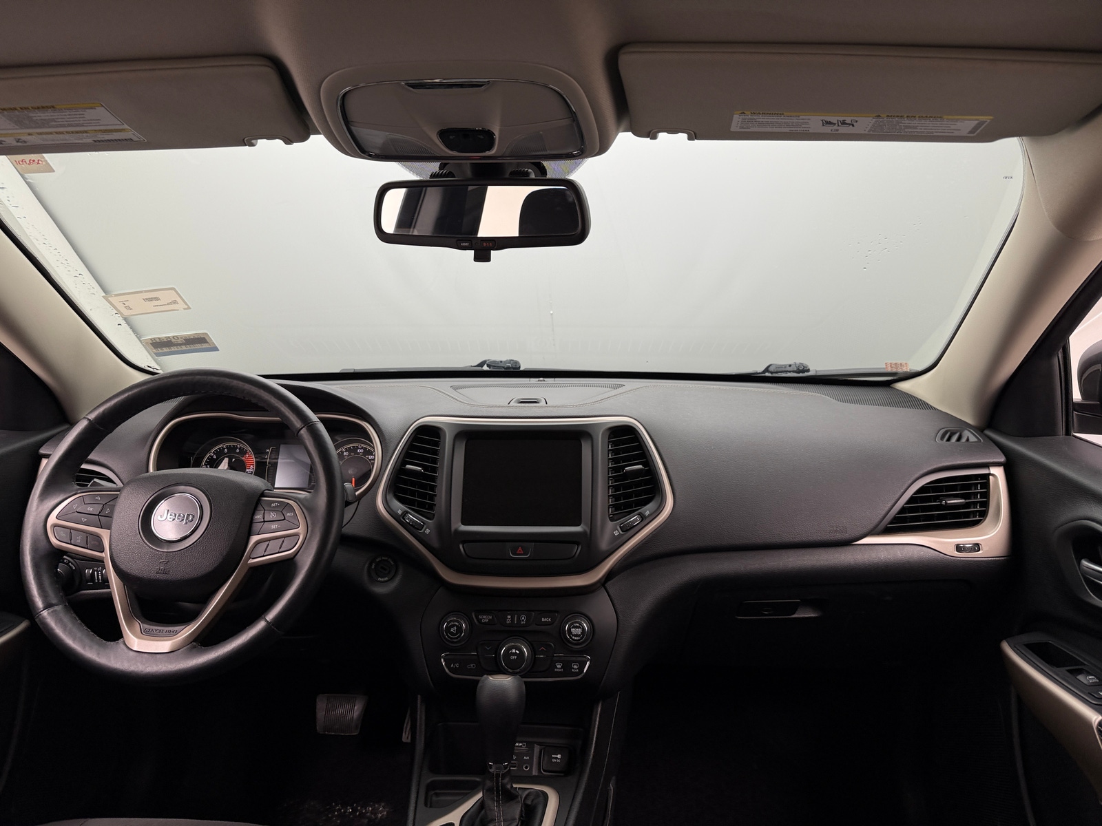 Thumbnail: 2017 Jeep Cherokee - 3