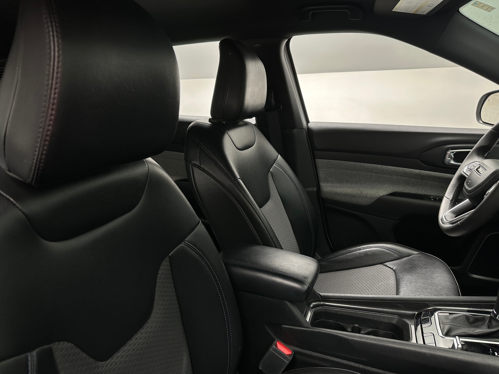 Thumbnail: 2023 Jeep Compass - 2