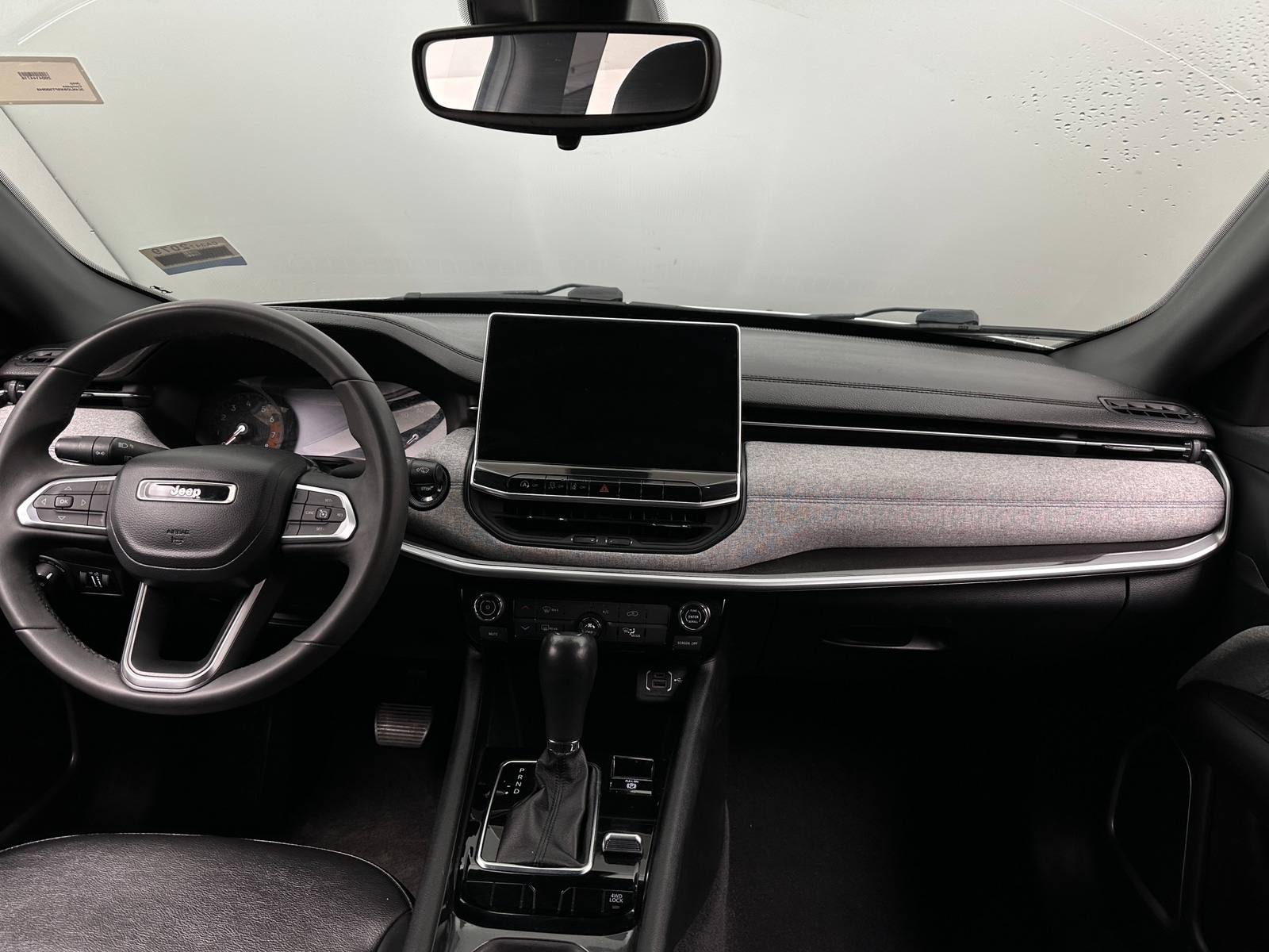 Thumbnail: 2023 Jeep Compass - 3