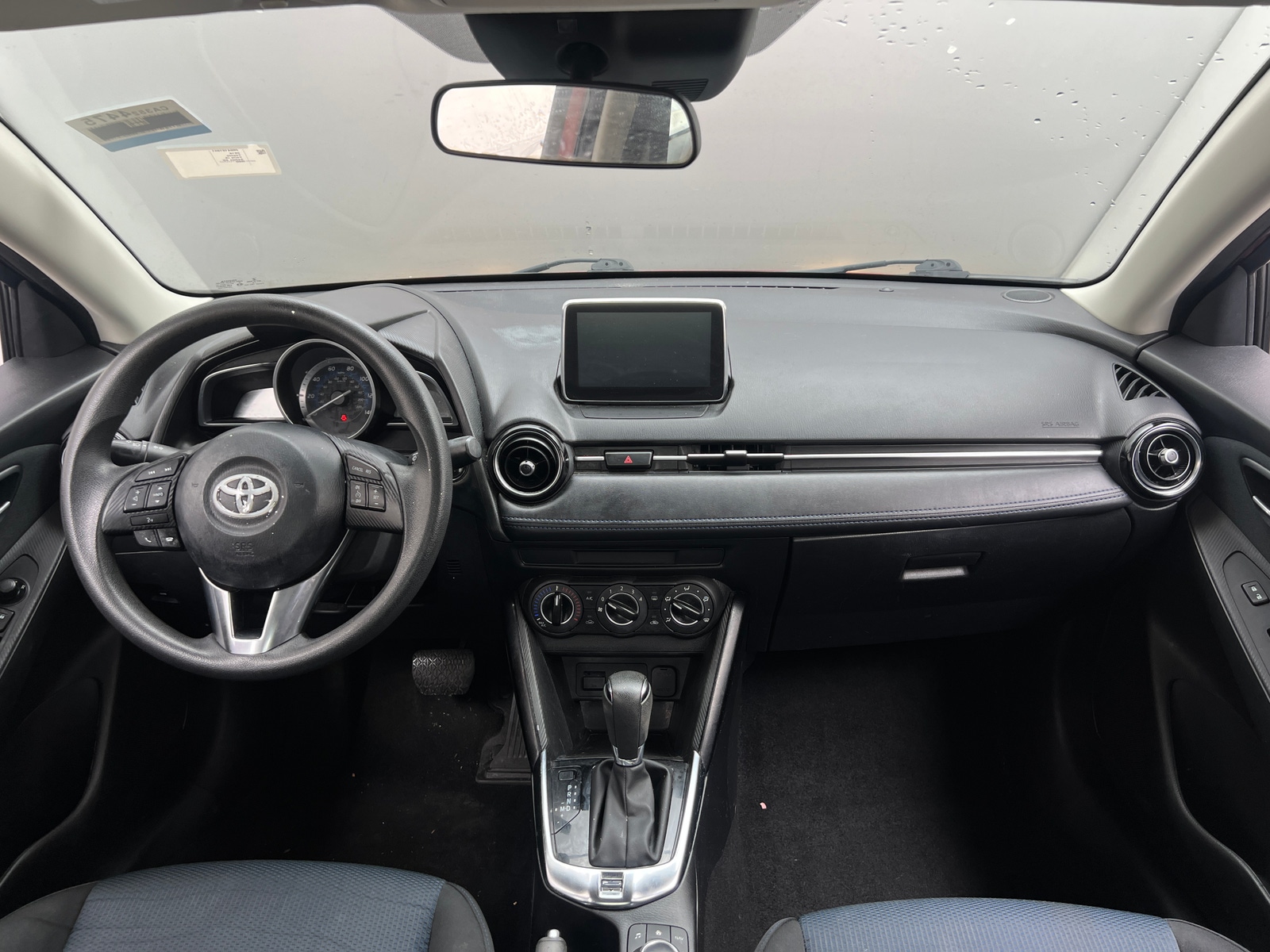 Thumbnail: 2018 Toyota Yaris iA - 3