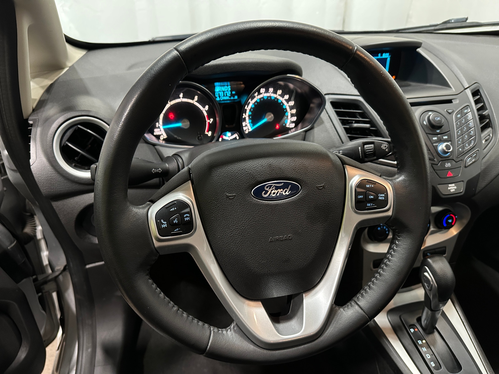 Thumbnail: 2015 Ford Fiesta - 5