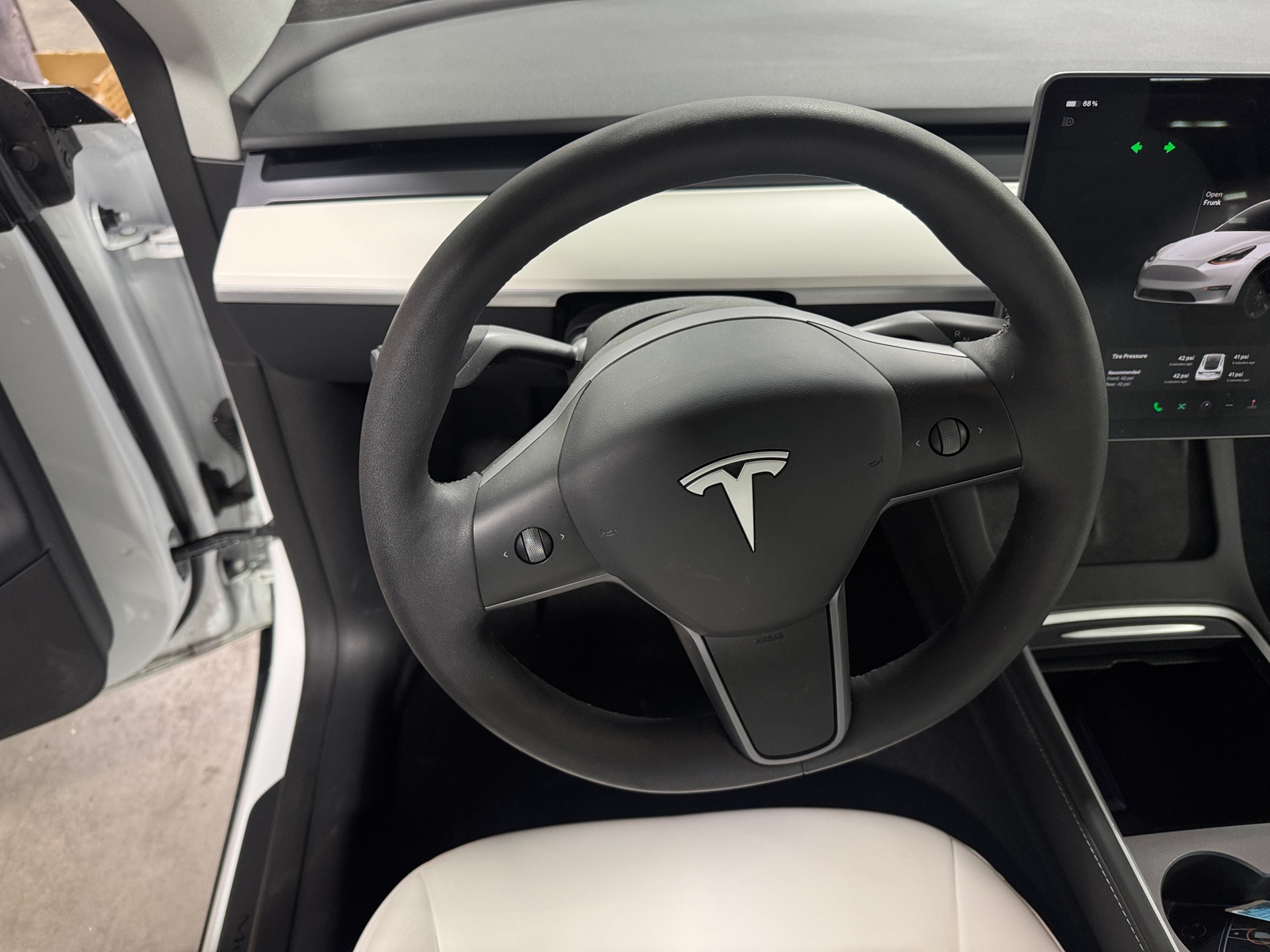 Thumbnail: 2024 Tesla Model Y - 4