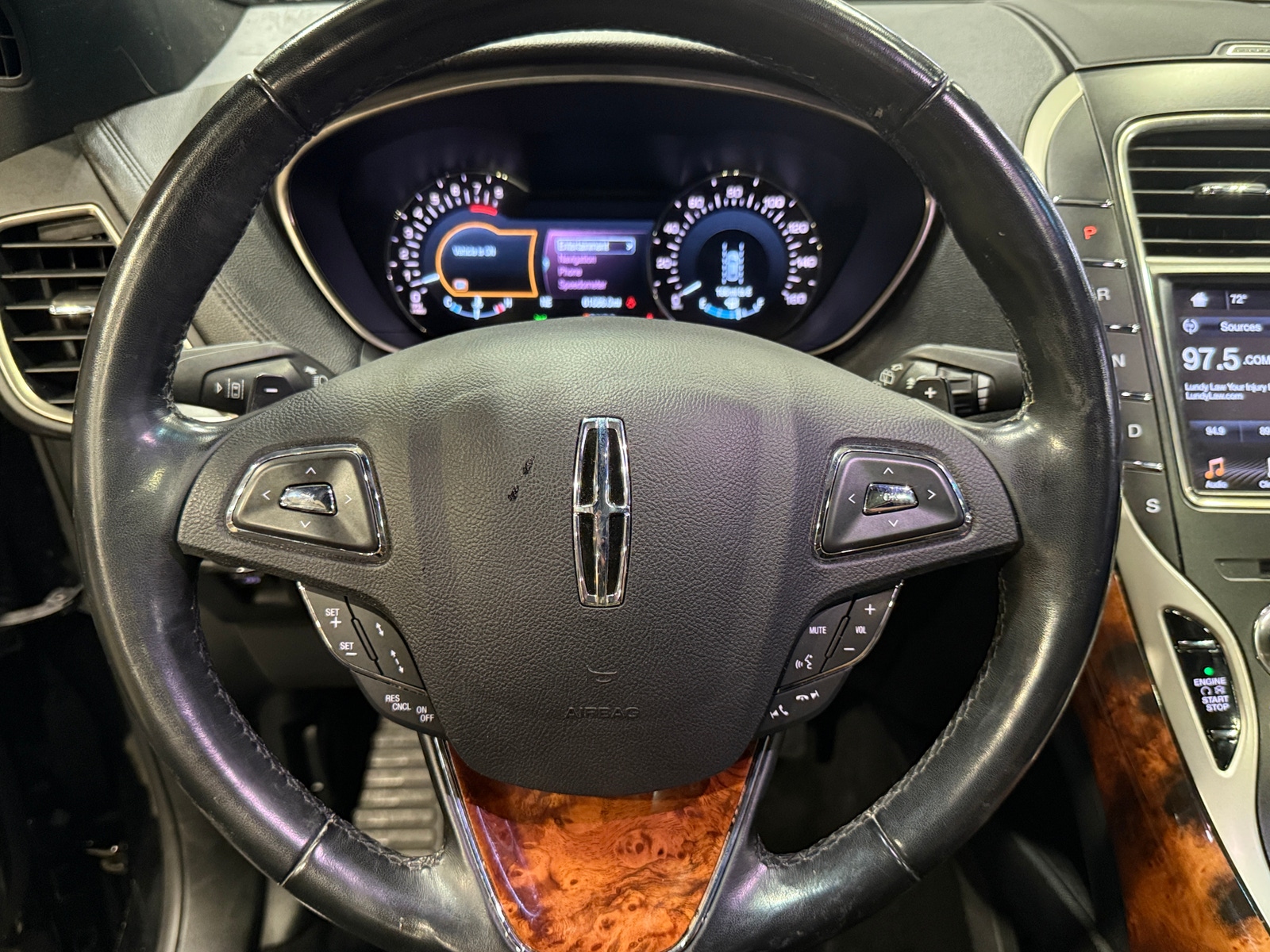 Thumbnail: 2017 Lincoln MKX - 4