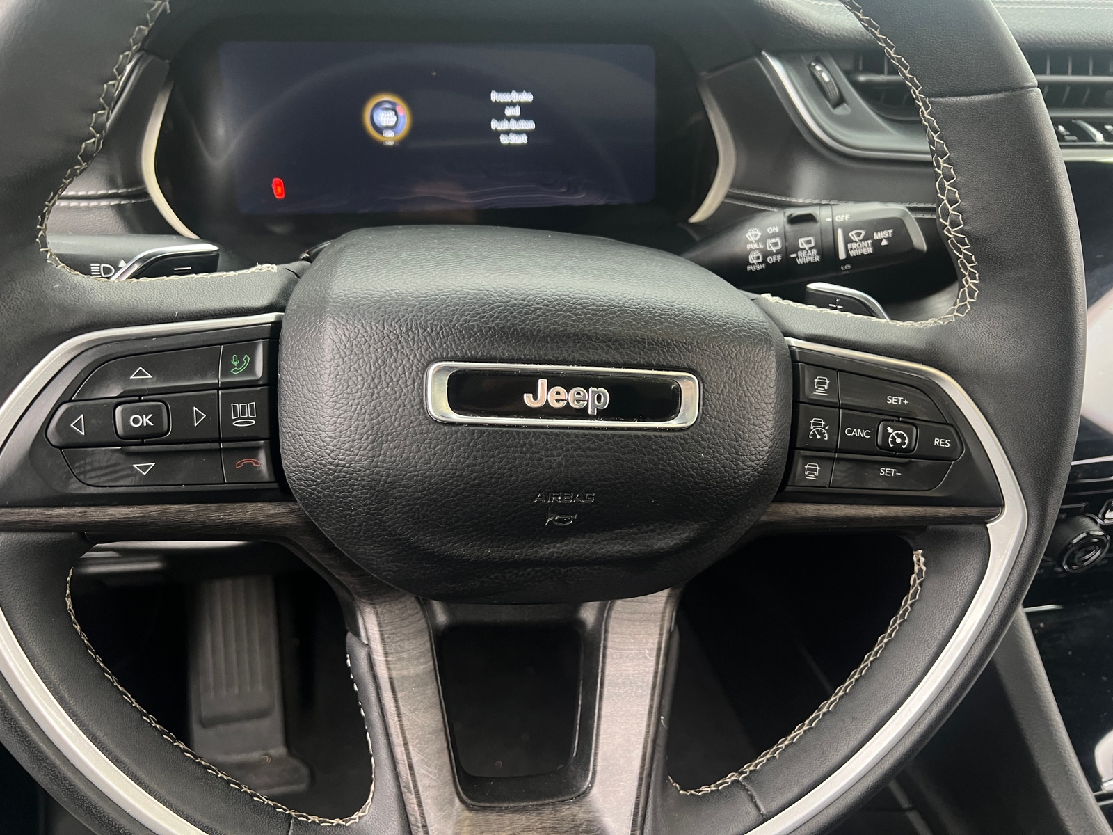 Thumbnail: 2024 Jeep Grand Cherokee L - 4