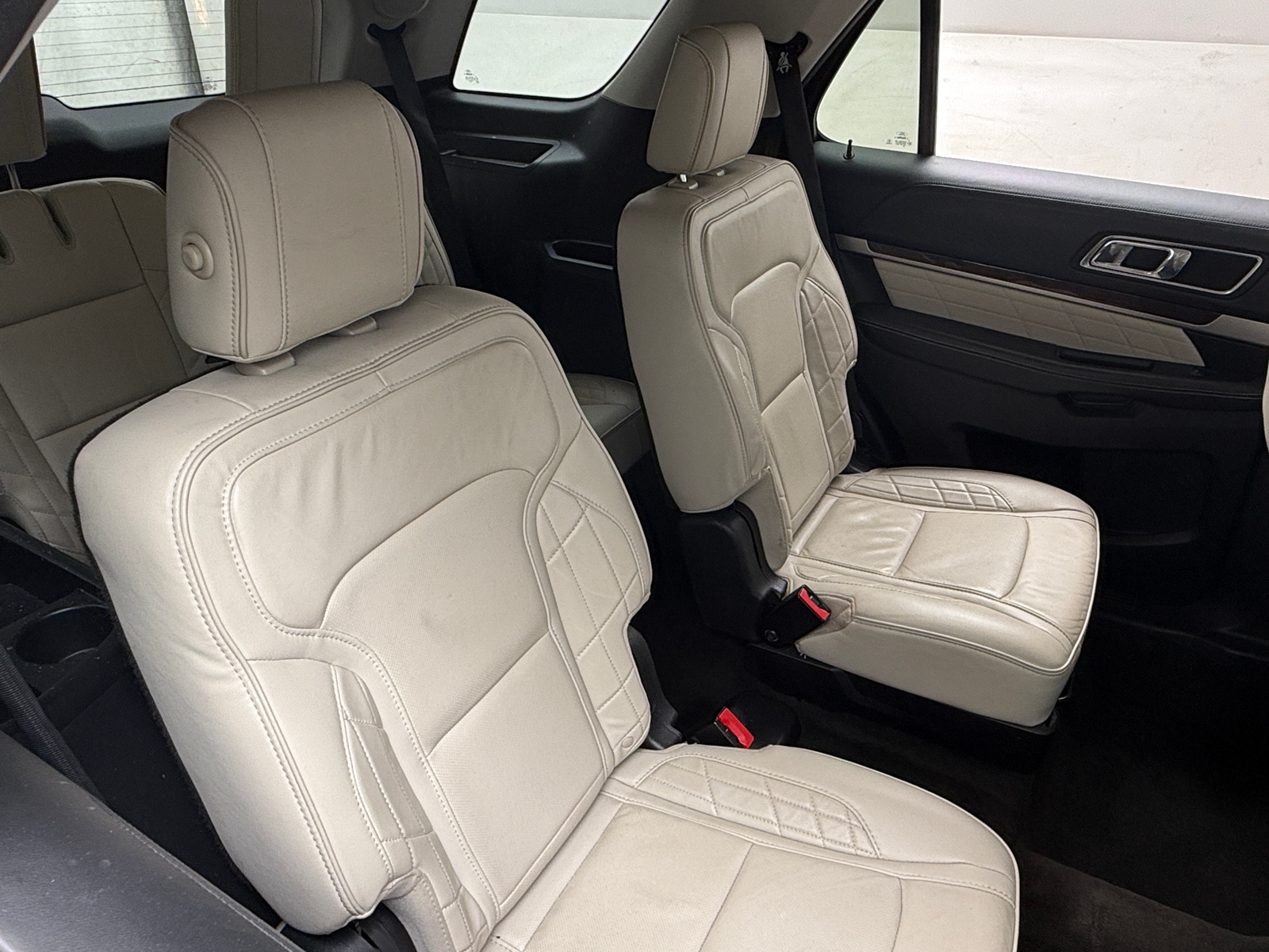 Thumbnail: 2016 Ford Explorer - 5