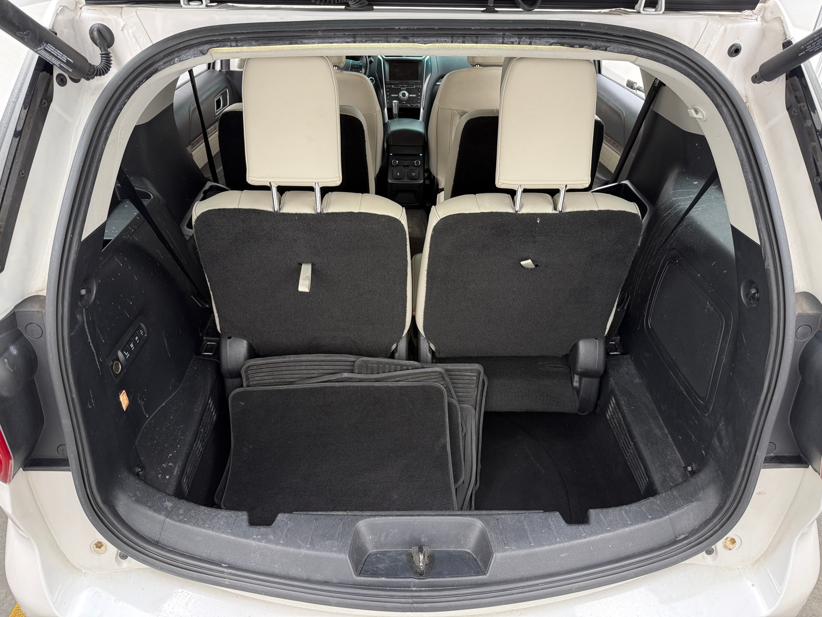 Thumbnail: 2016 Ford Explorer - 6