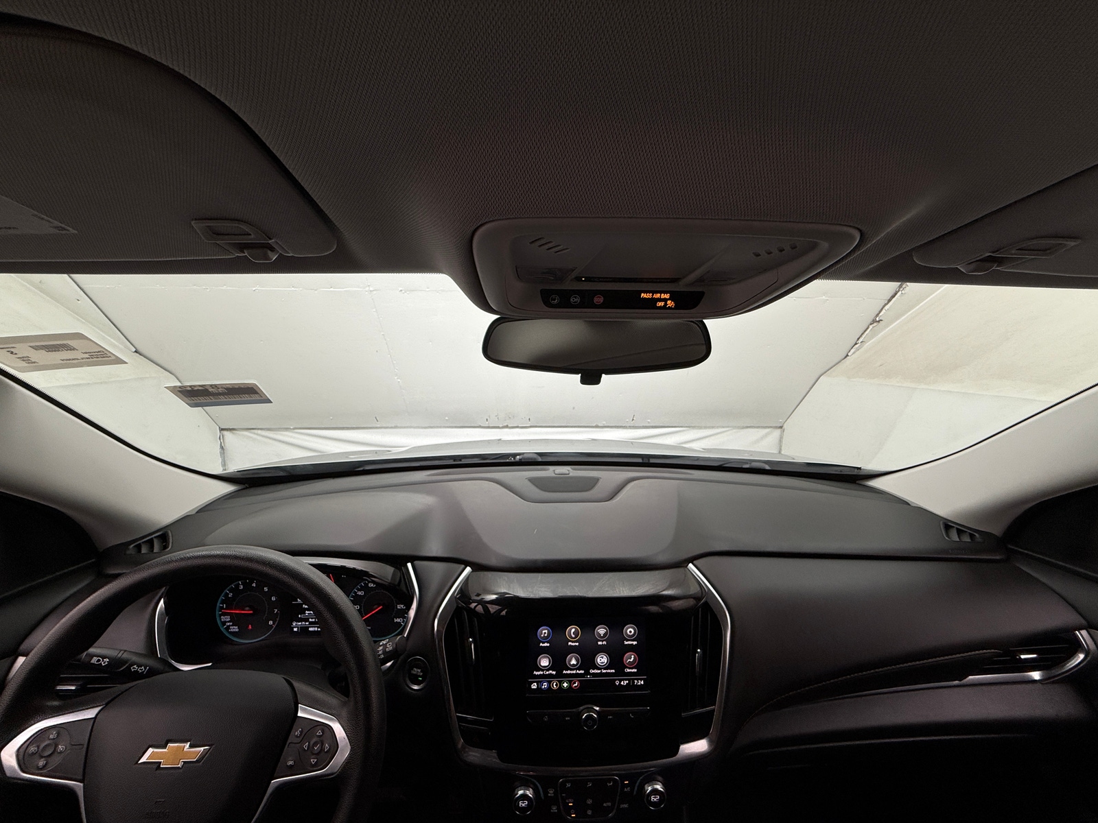 Thumbnail: 2020 Chevrolet Traverse - 3