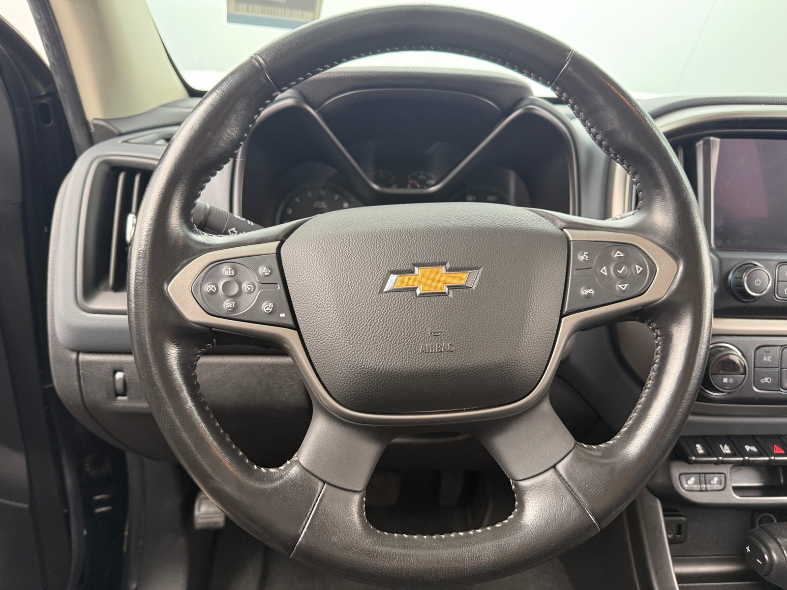 Thumbnail: 2021 Chevrolet Colorado - 5