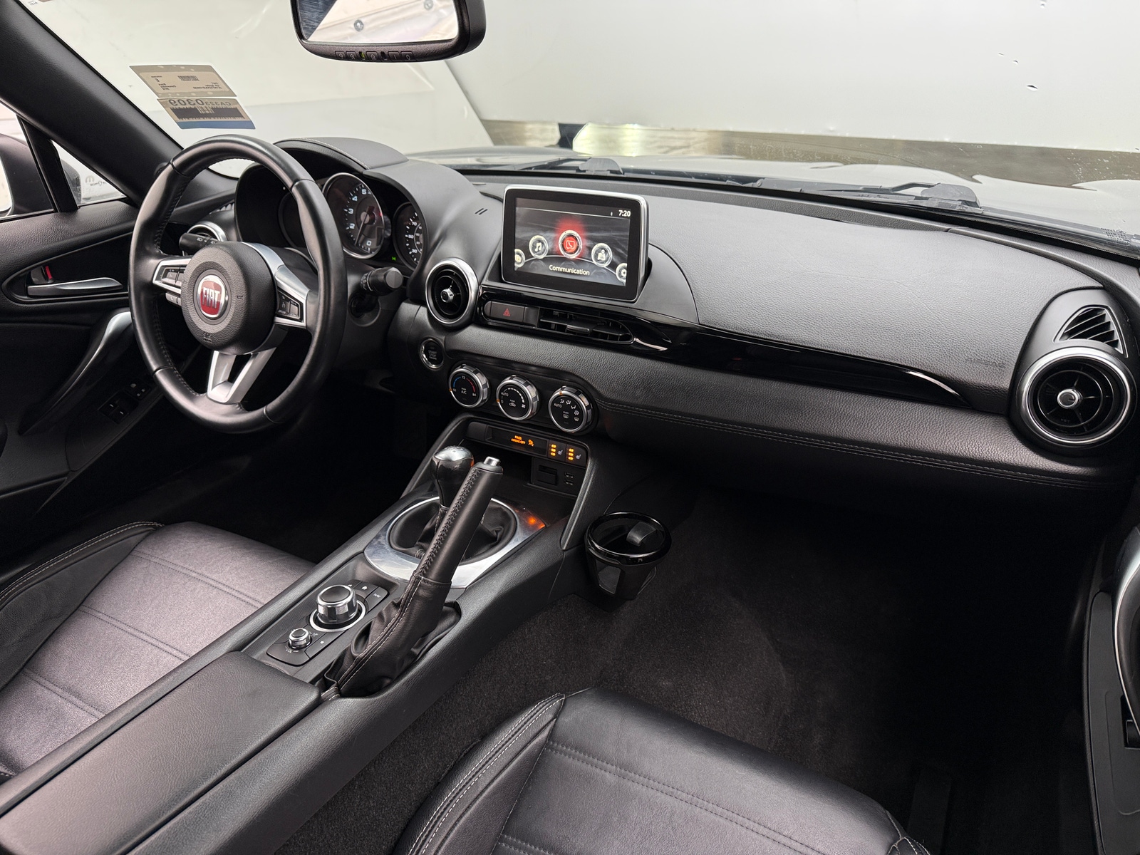 Thumbnail: 2018 Fiat 124 Spider - 3