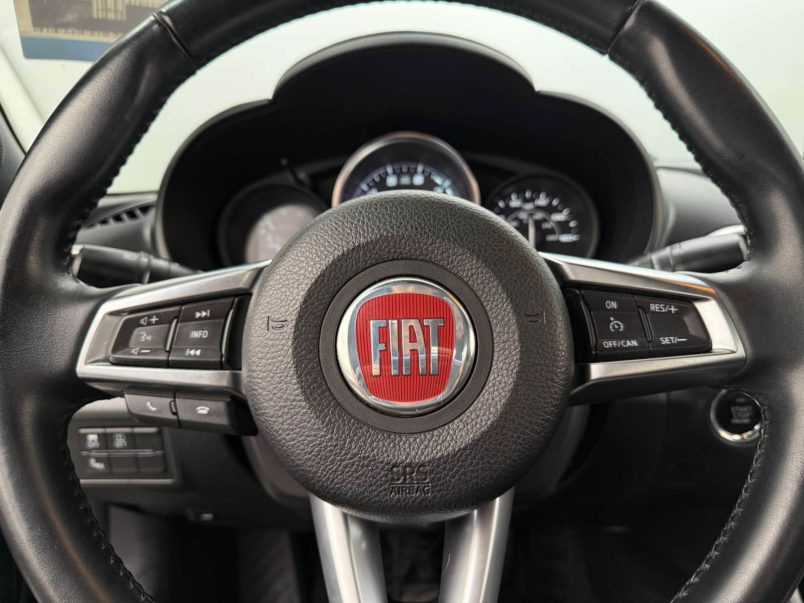 Thumbnail: 2018 Fiat 124 Spider - 5