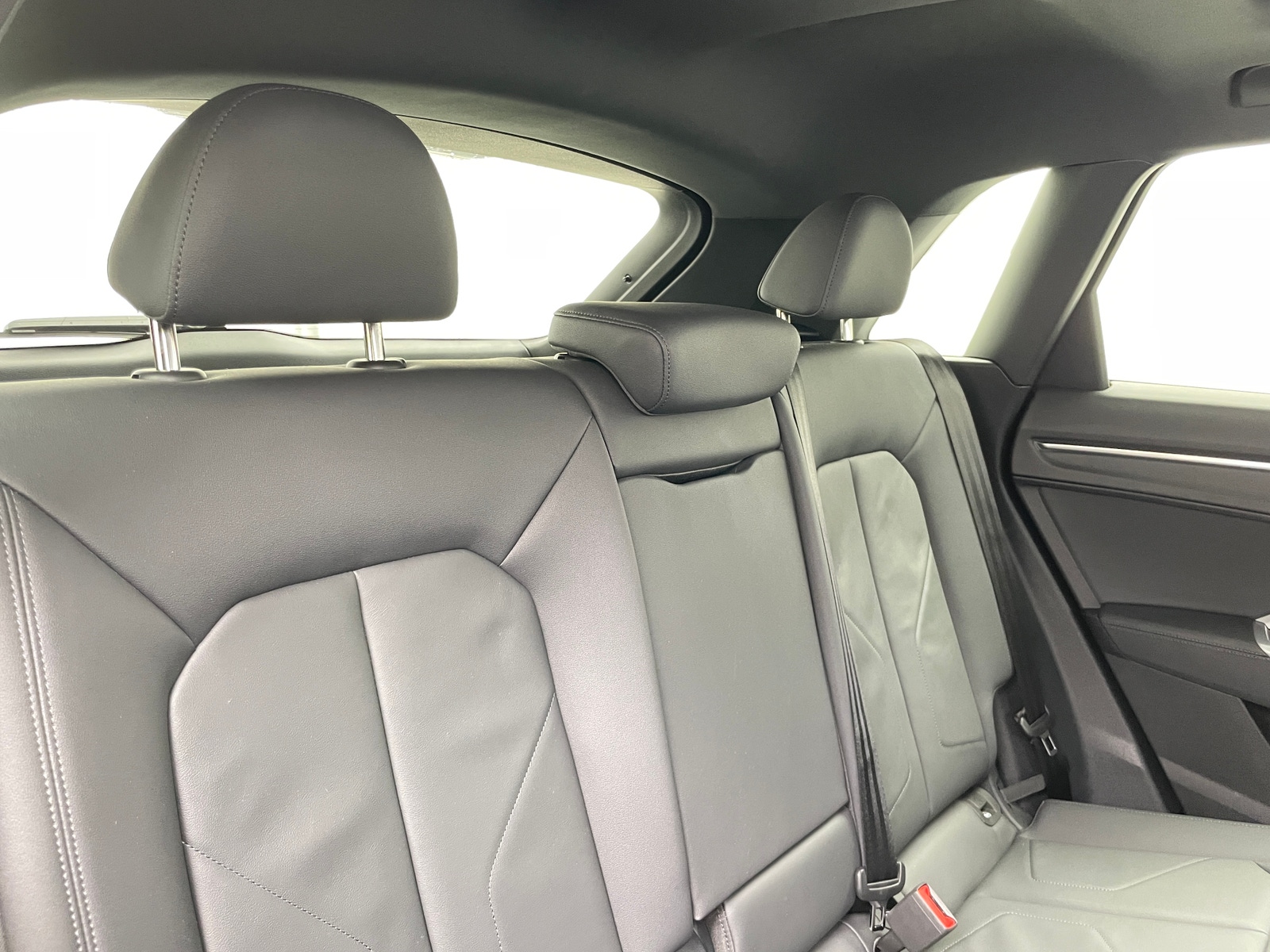 Thumbnail: 2023 Audi Q3 - 6