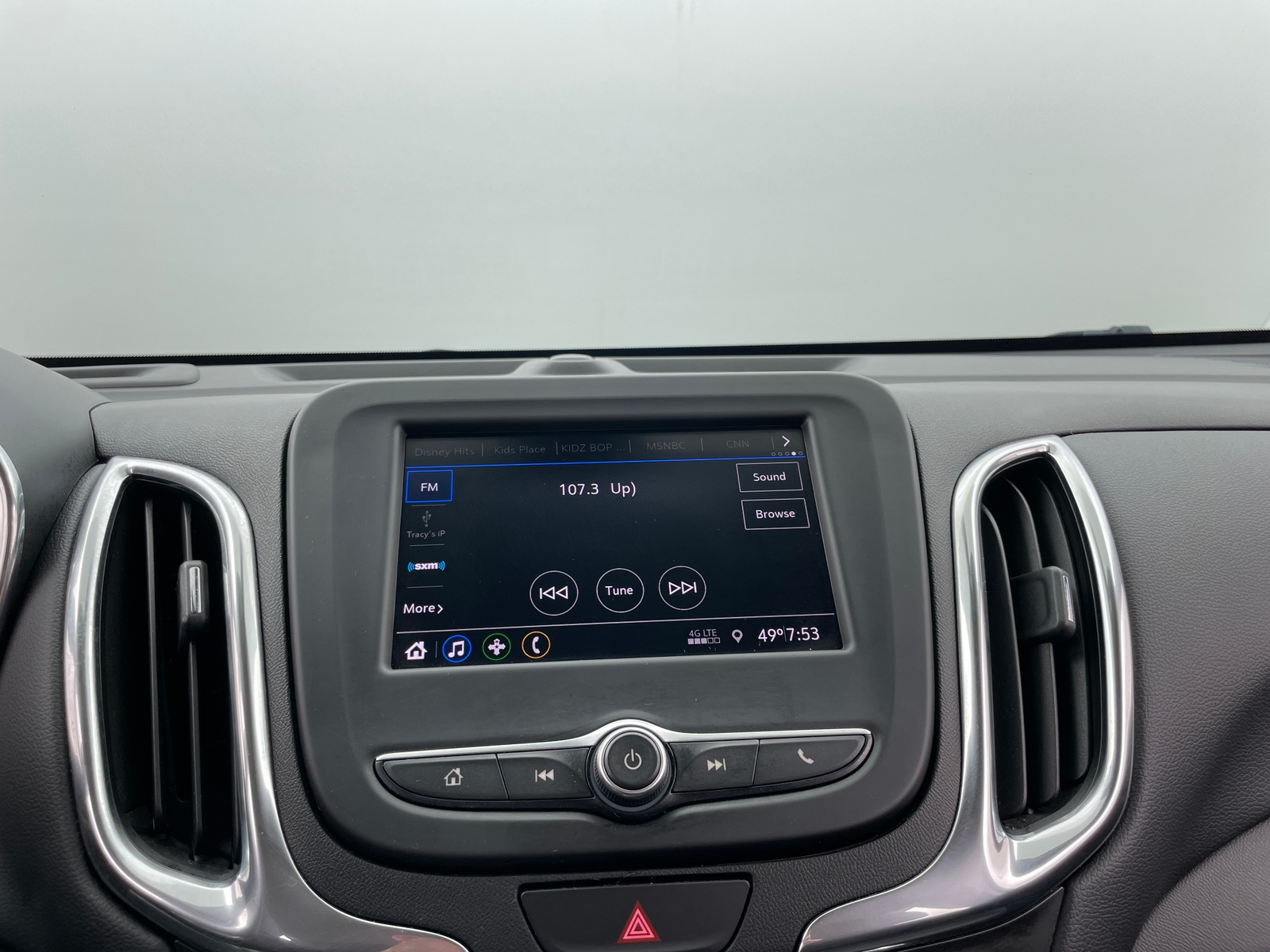 Thumbnail: 2021 Chevrolet Equinox - 4