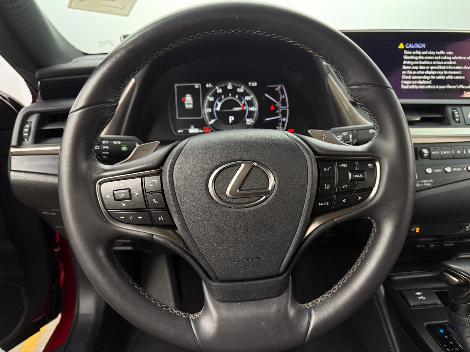 Thumbnail: 2021 Lexus ES - 4