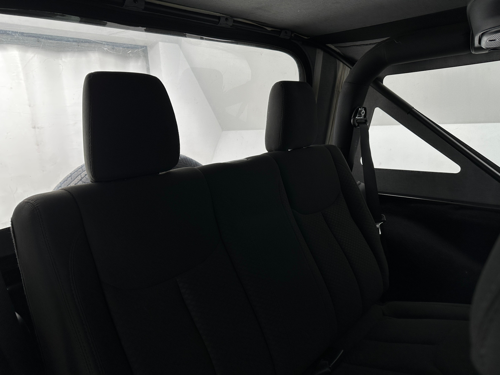 Thumbnail: 2016 Jeep Wrangler - 6