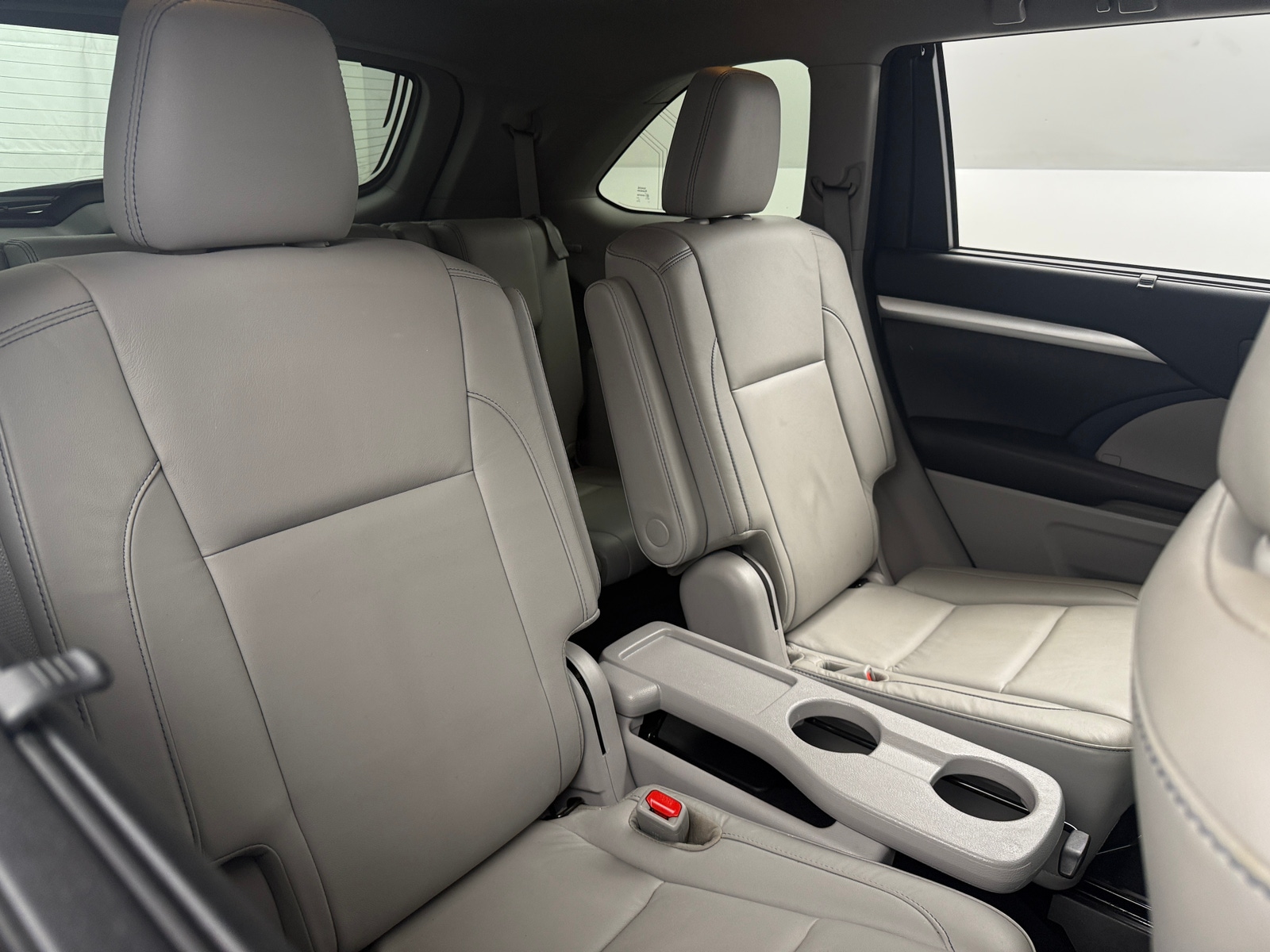 Thumbnail: 2018 Toyota Highlander - 5