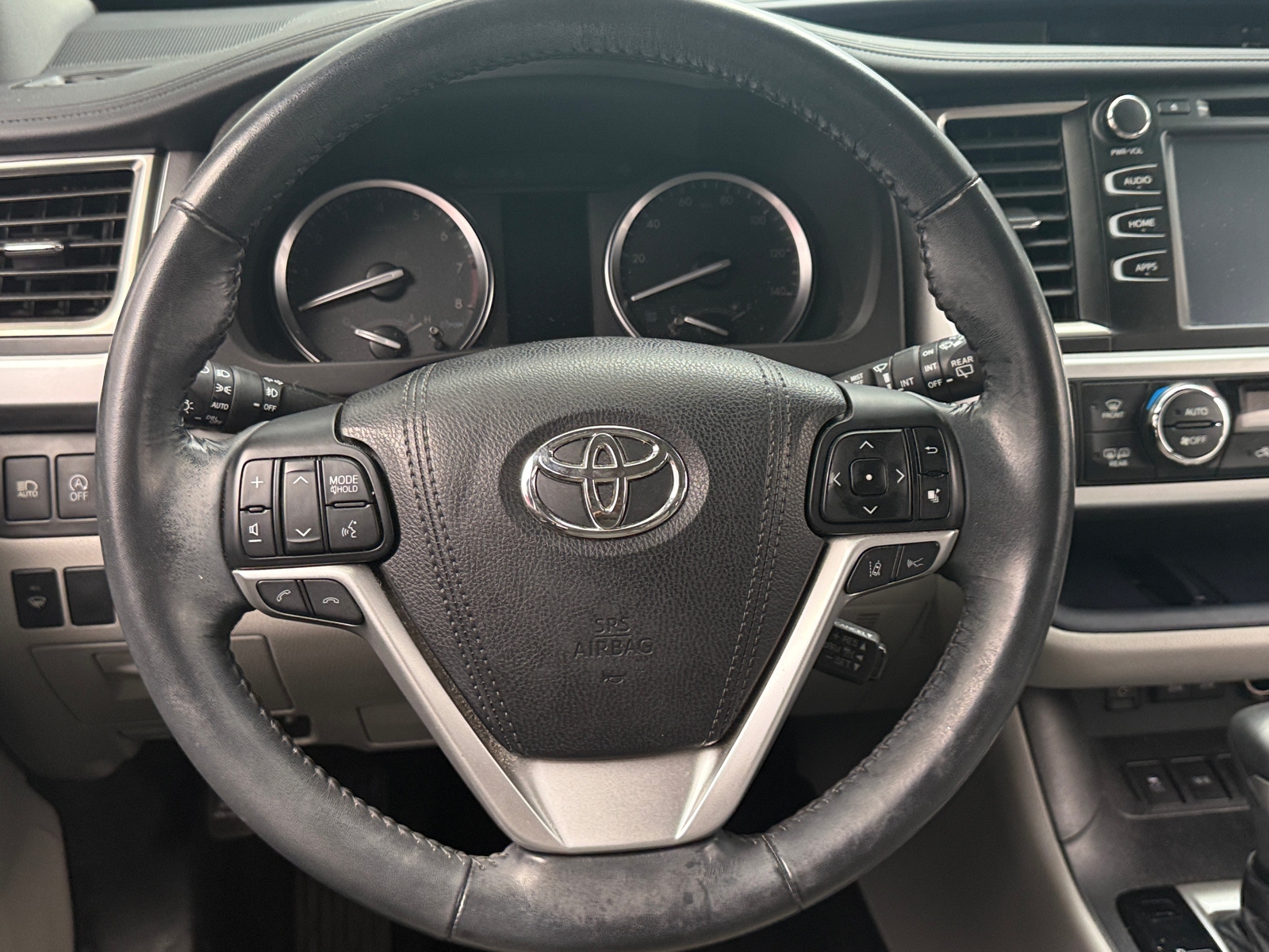 Thumbnail: 2018 Toyota Highlander - 4