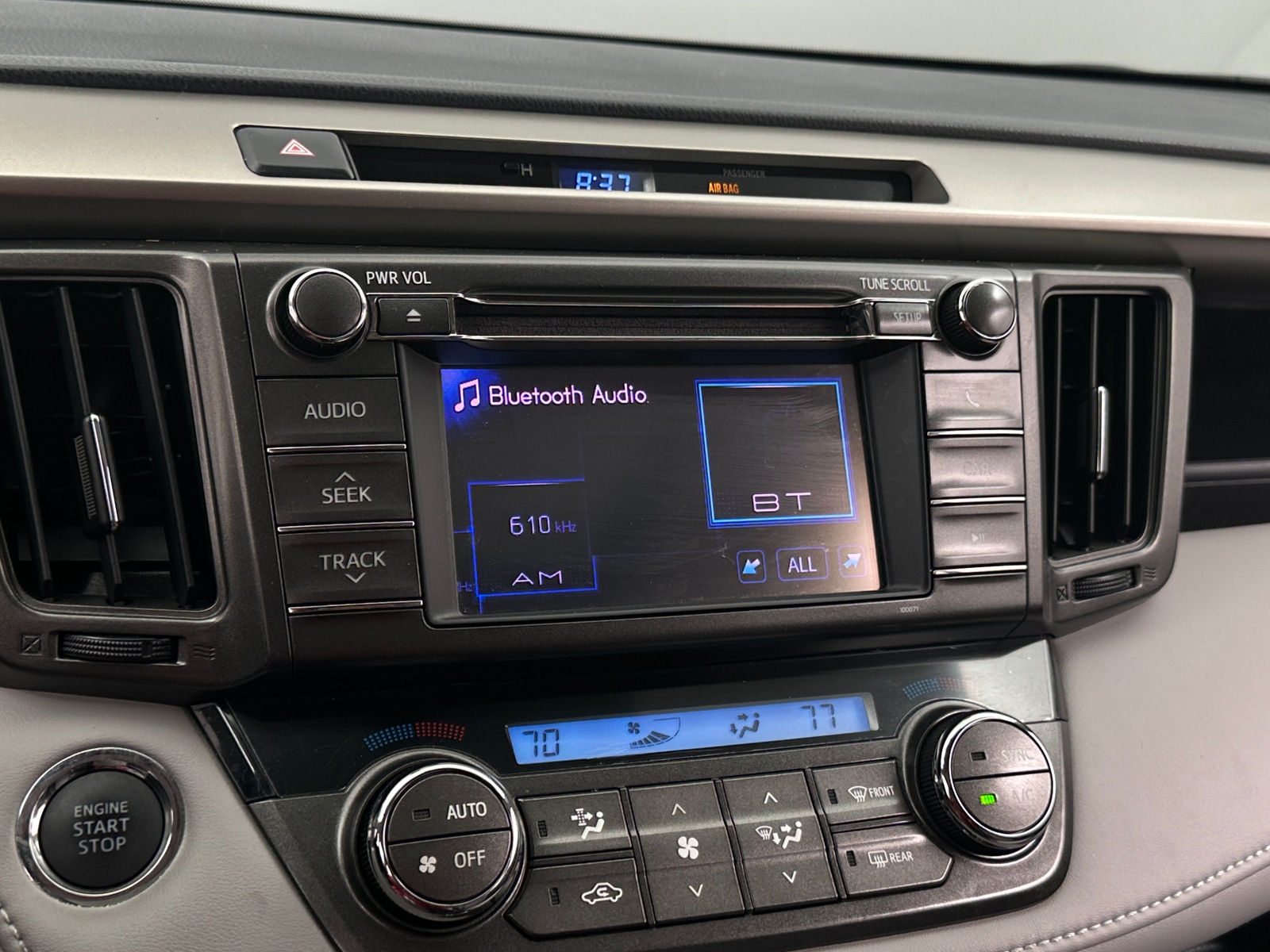 Thumbnail: 2013 Toyota RAV4 - 3