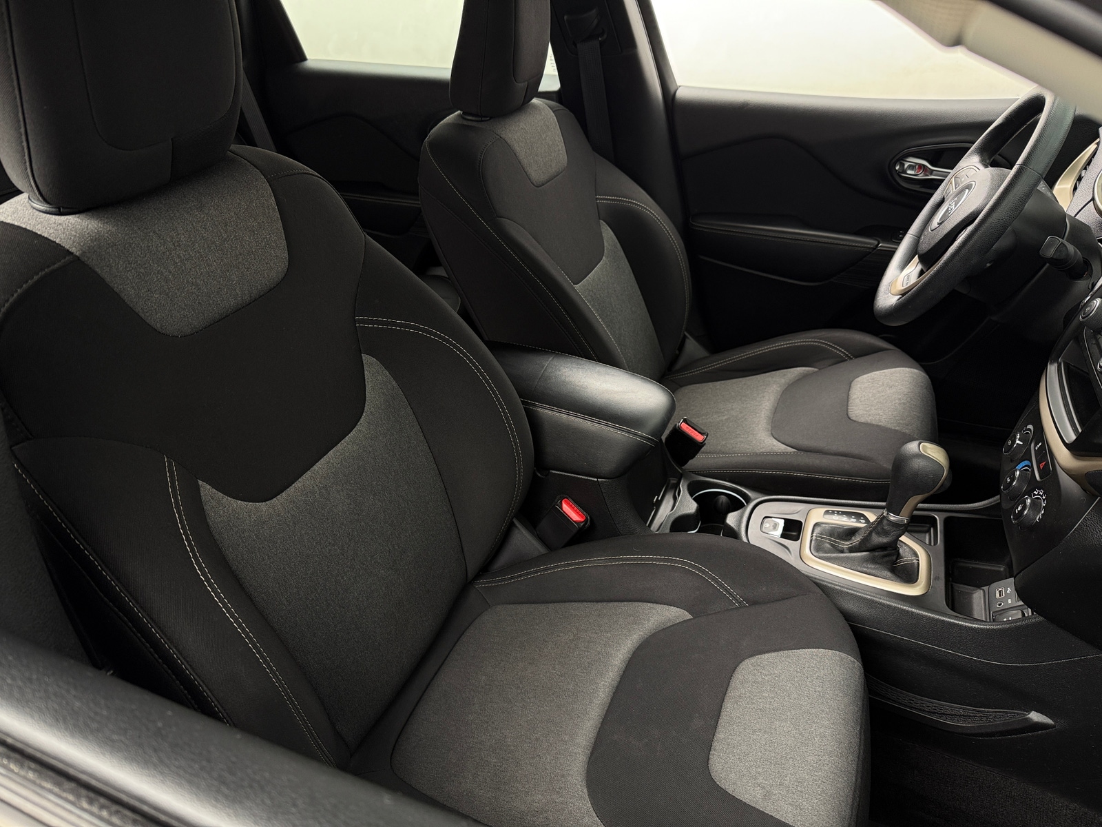Thumbnail: 2014 Jeep Cherokee - 2