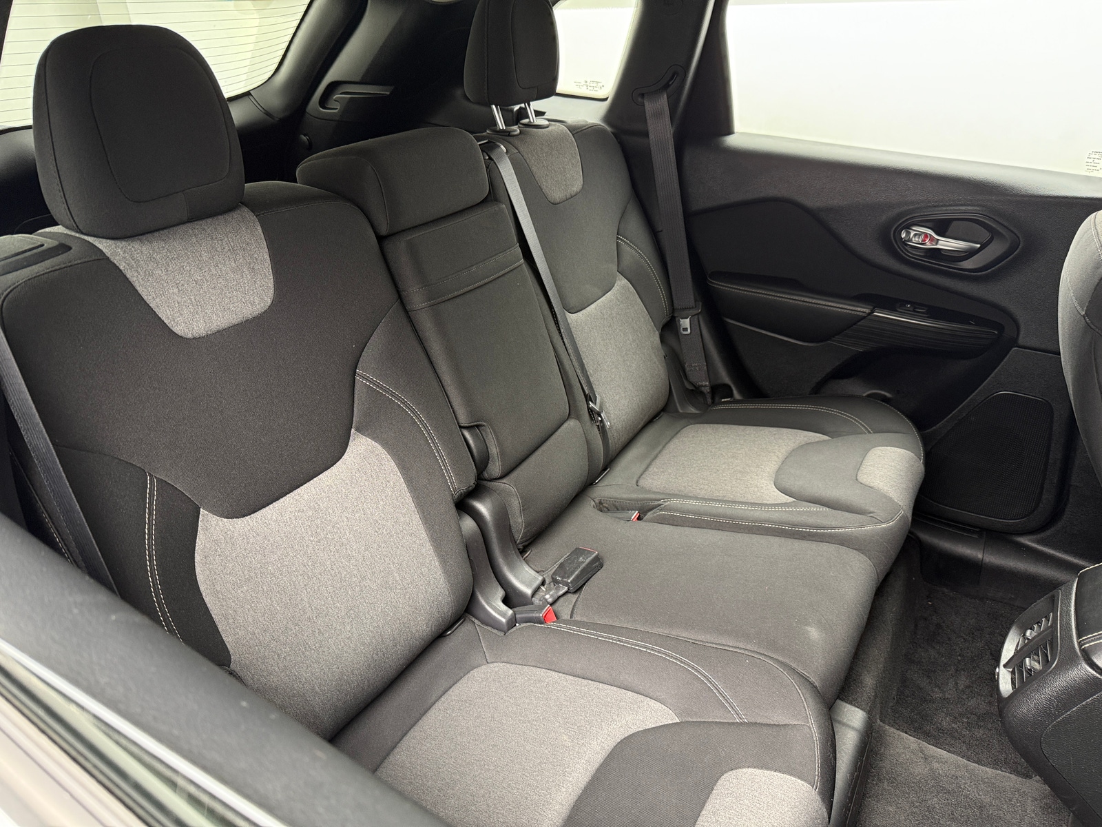 Thumbnail: 2014 Jeep Cherokee - 6