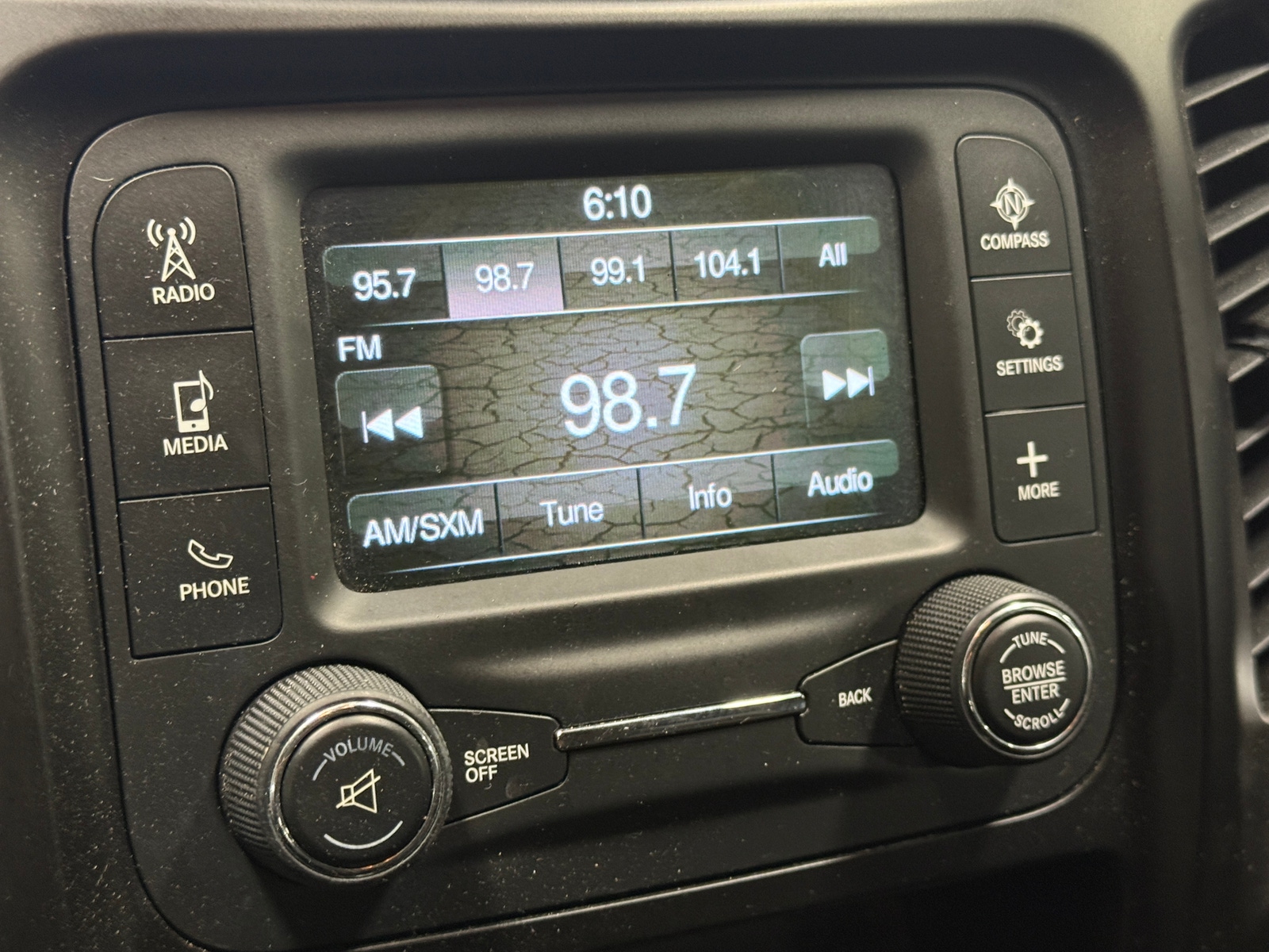 Thumbnail: 2014 Jeep Cherokee - 4