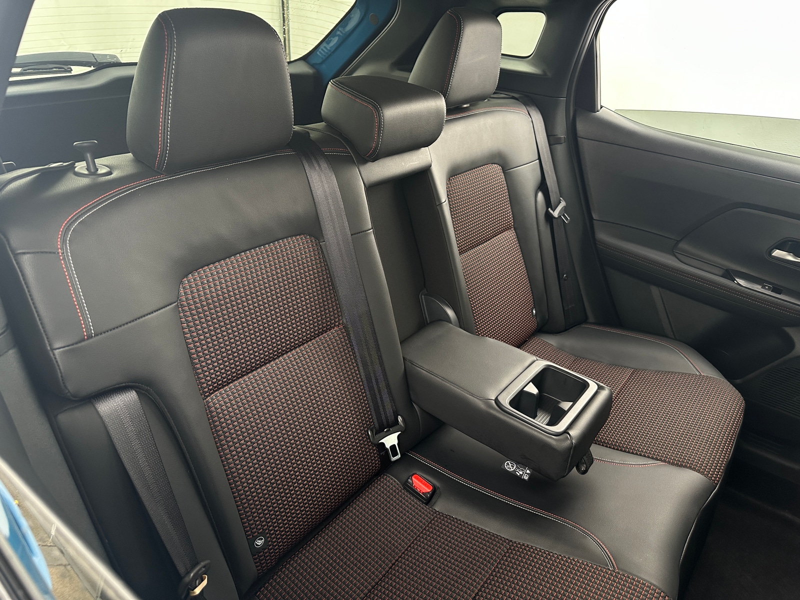 Thumbnail: 2025 Nissan Kicks - 6