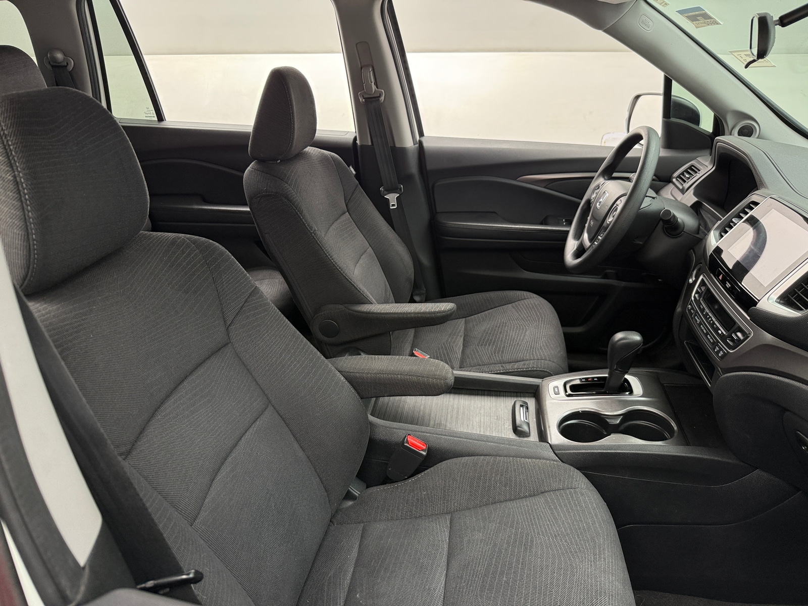 Thumbnail: 2017 Honda Pilot - 2