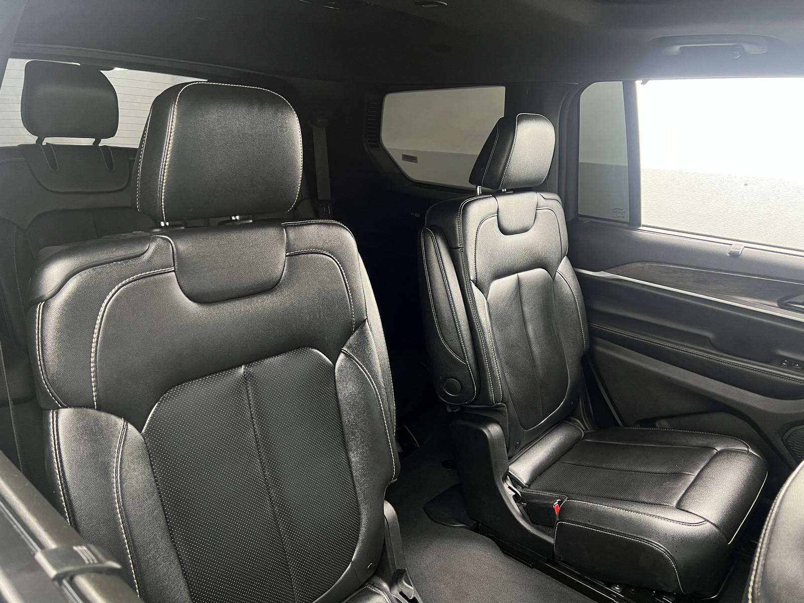 Thumbnail: 2024 Jeep Grand Cherokee L - 5