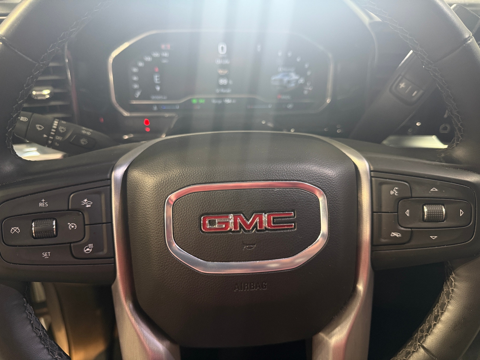 Thumbnail: 2024 GMC Sierra 1500 - 5