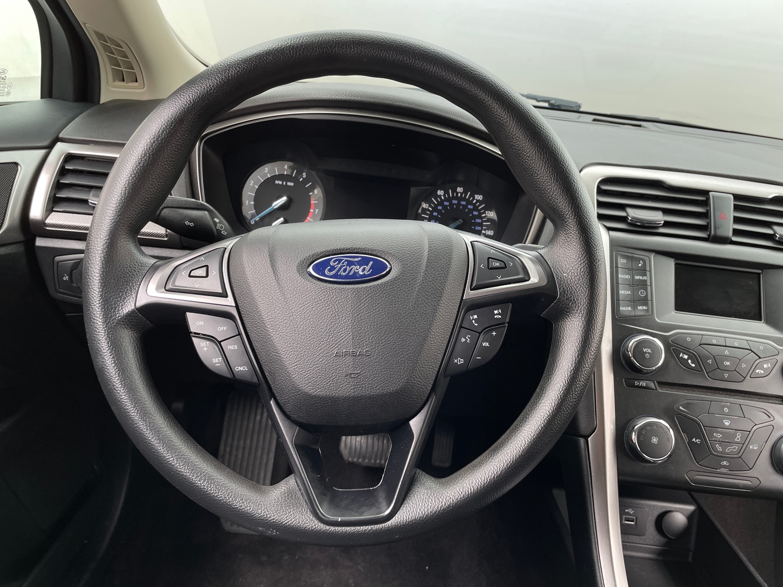 Thumbnail: 2017 Ford Fusion - 5