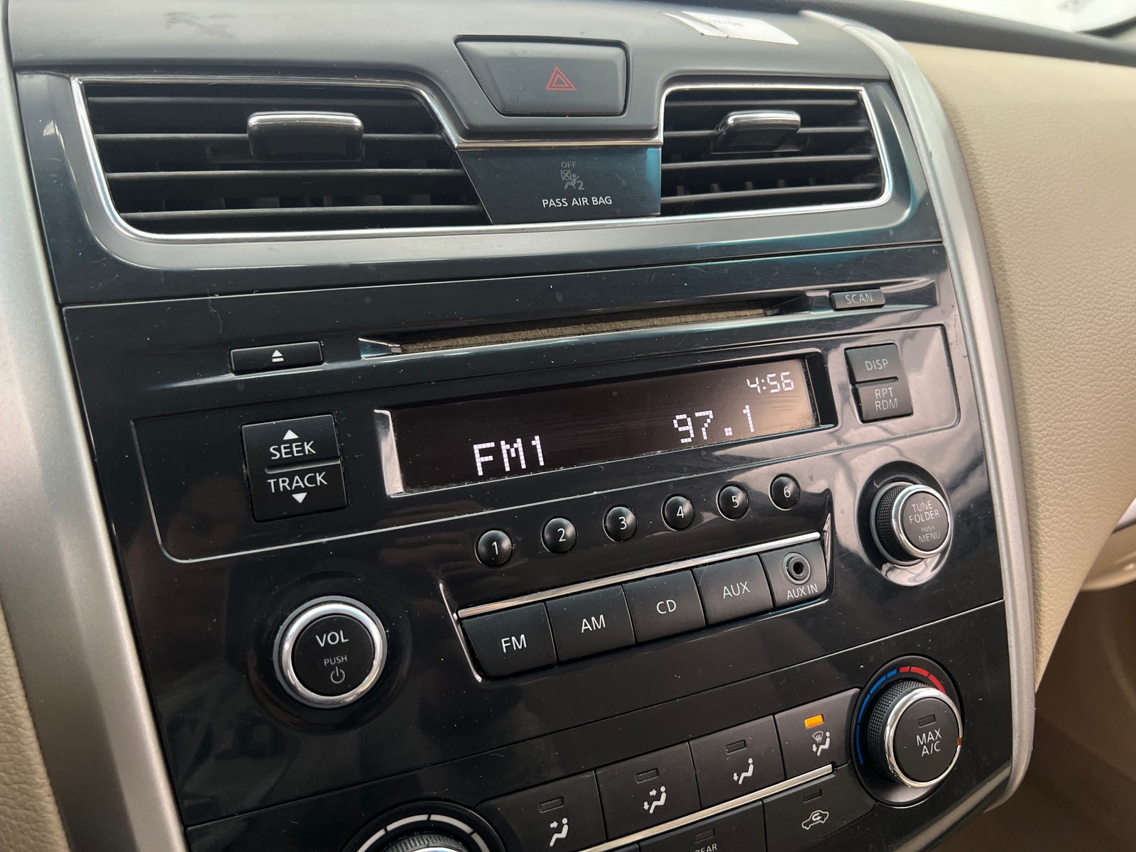 Thumbnail: 2013 Nissan Altima - 4