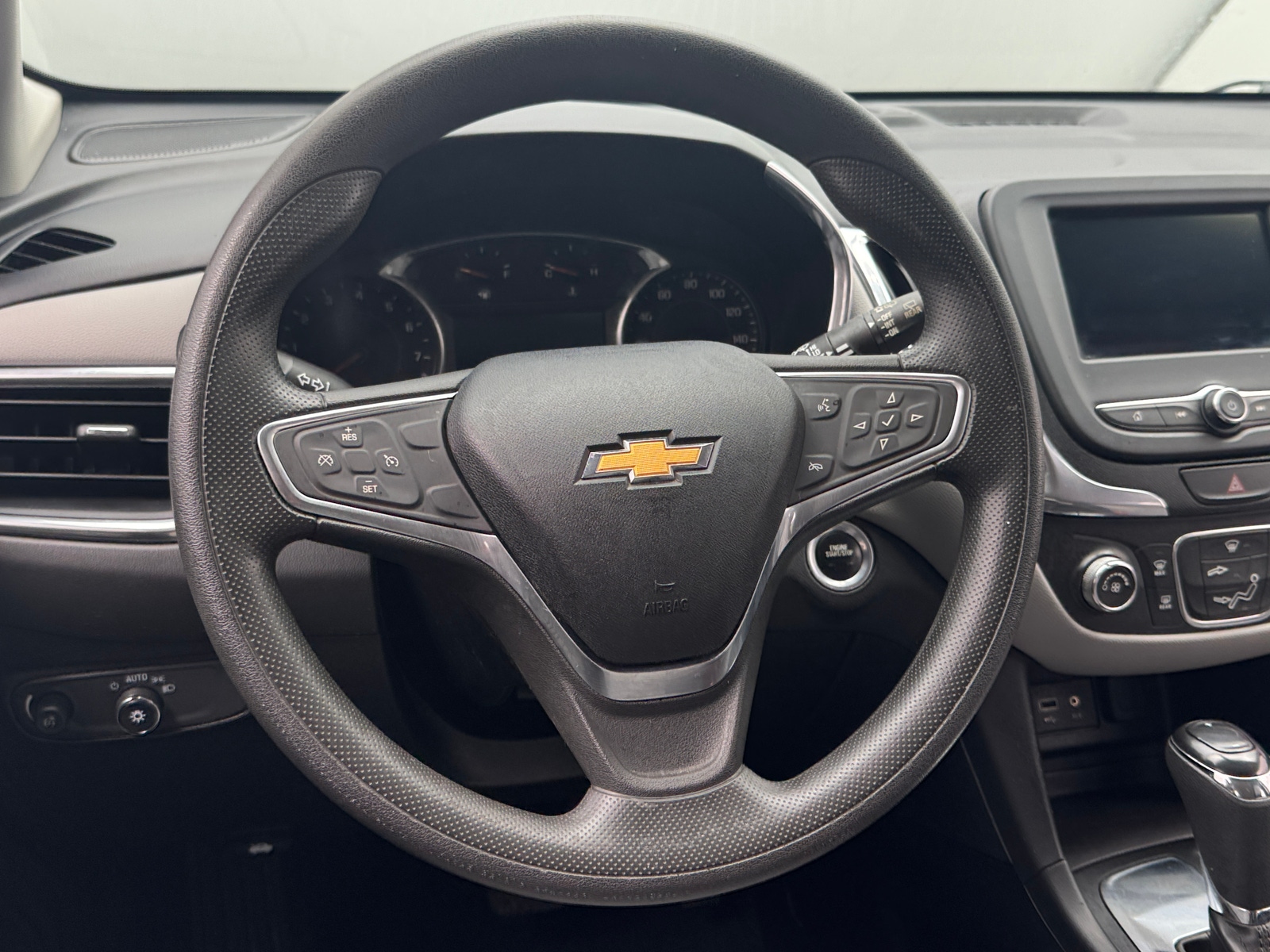 Thumbnail: 2019 Chevrolet Equinox - 5