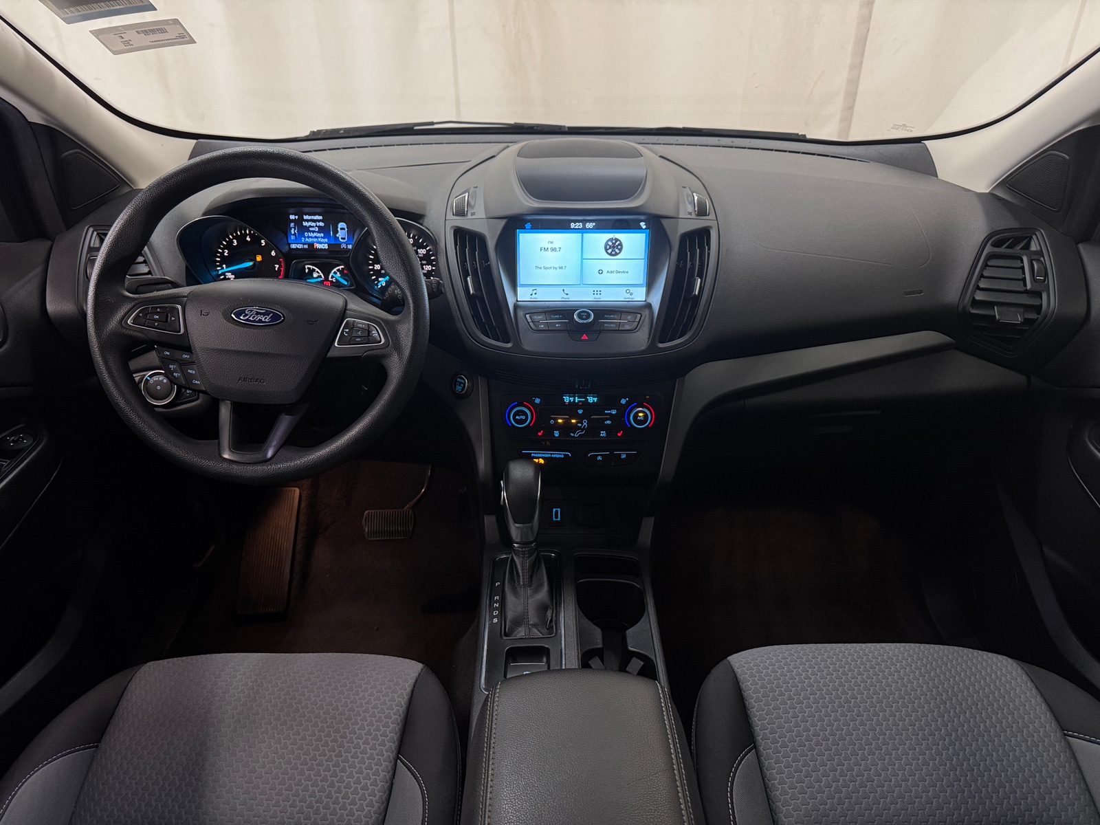 Thumbnail: 2019 Ford Escape - 3
