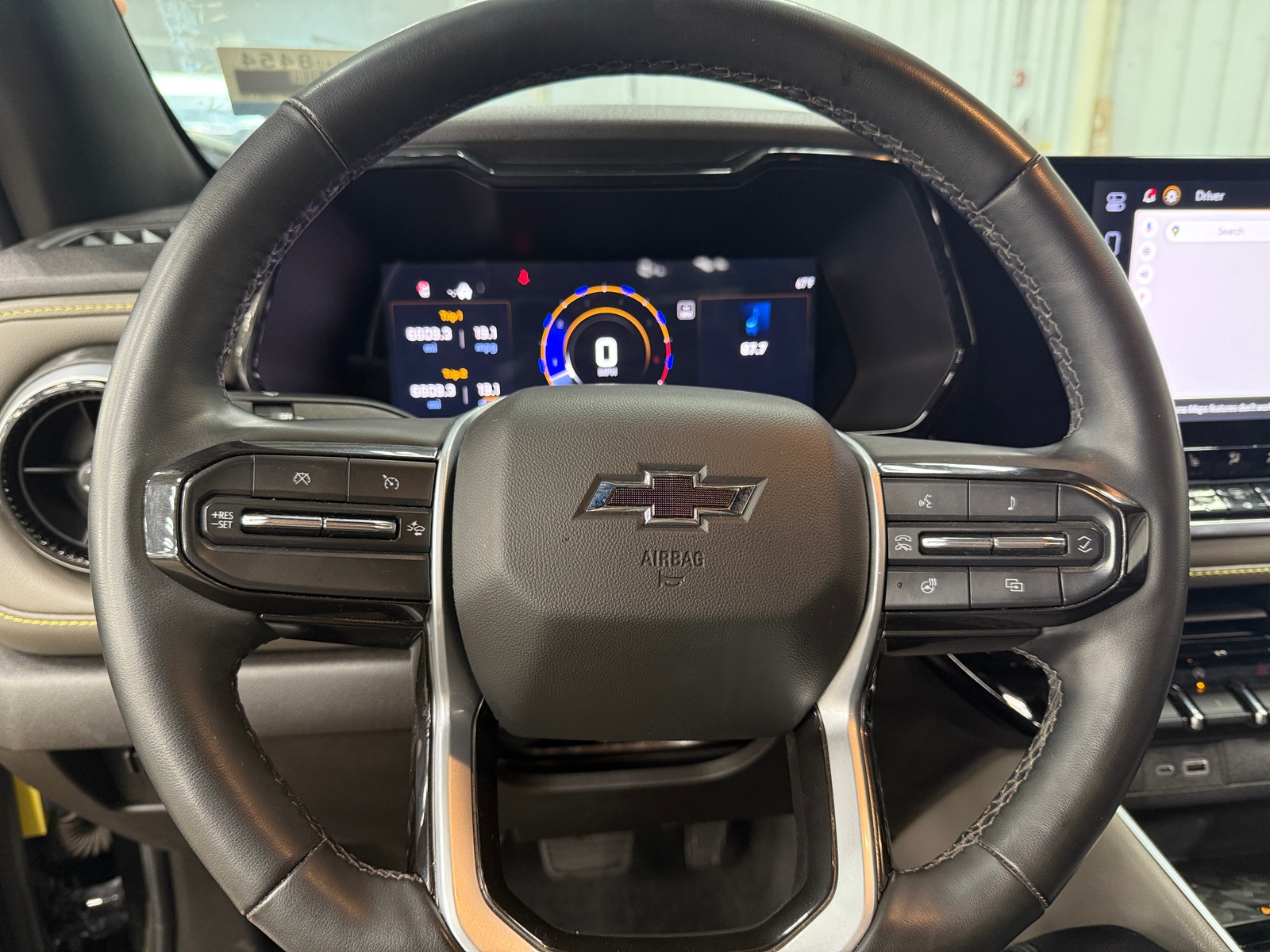 Thumbnail: 2023 Chevrolet Colorado - 4