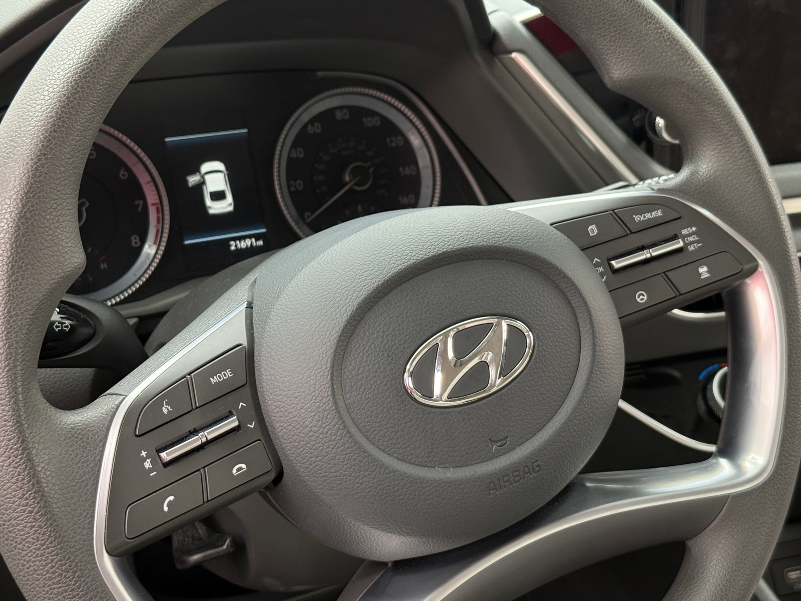 Thumbnail: 2023 Hyundai Sonata - 5