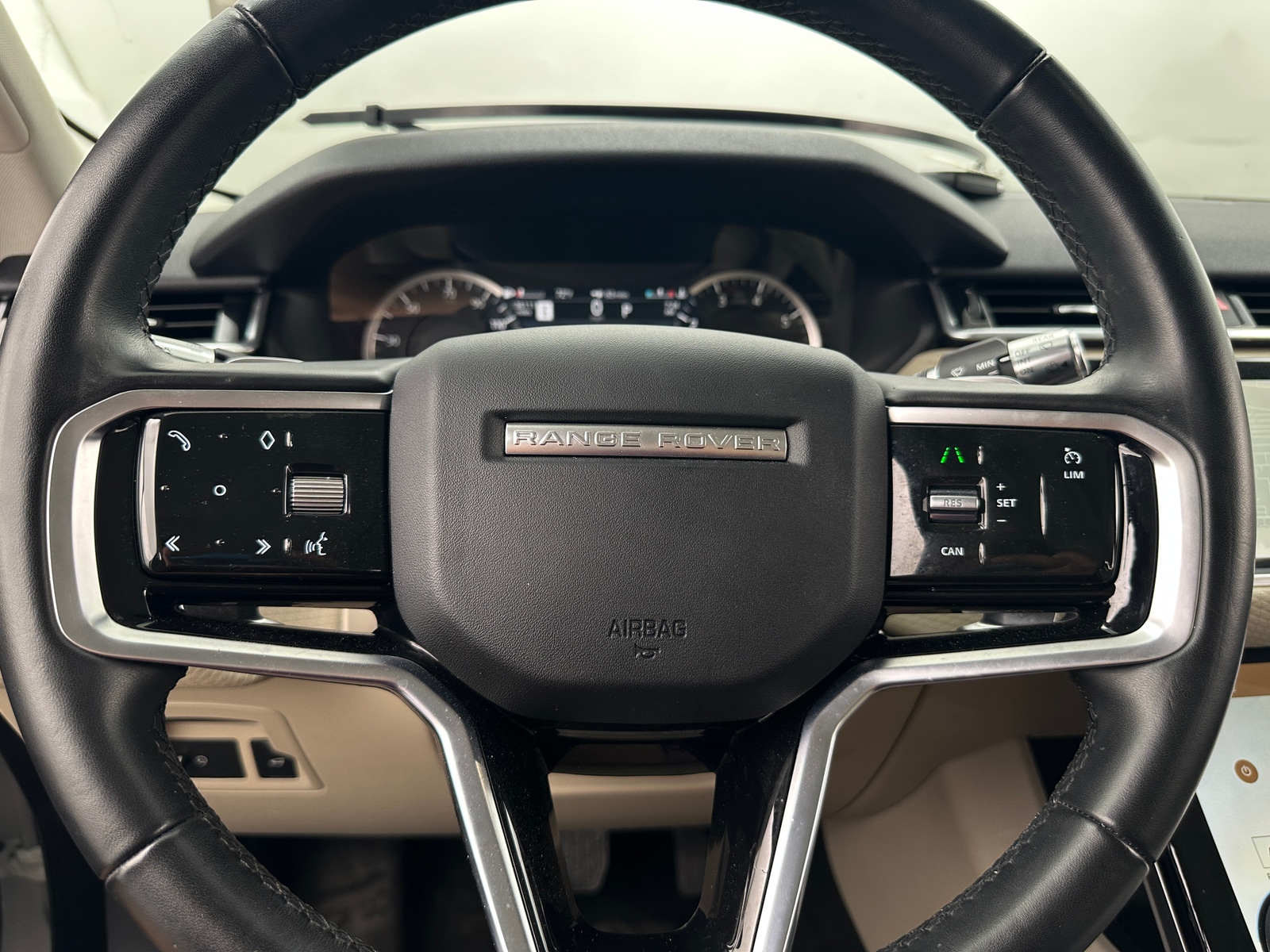 Thumbnail: 2021 Land Rover Range Rover Velar - 4