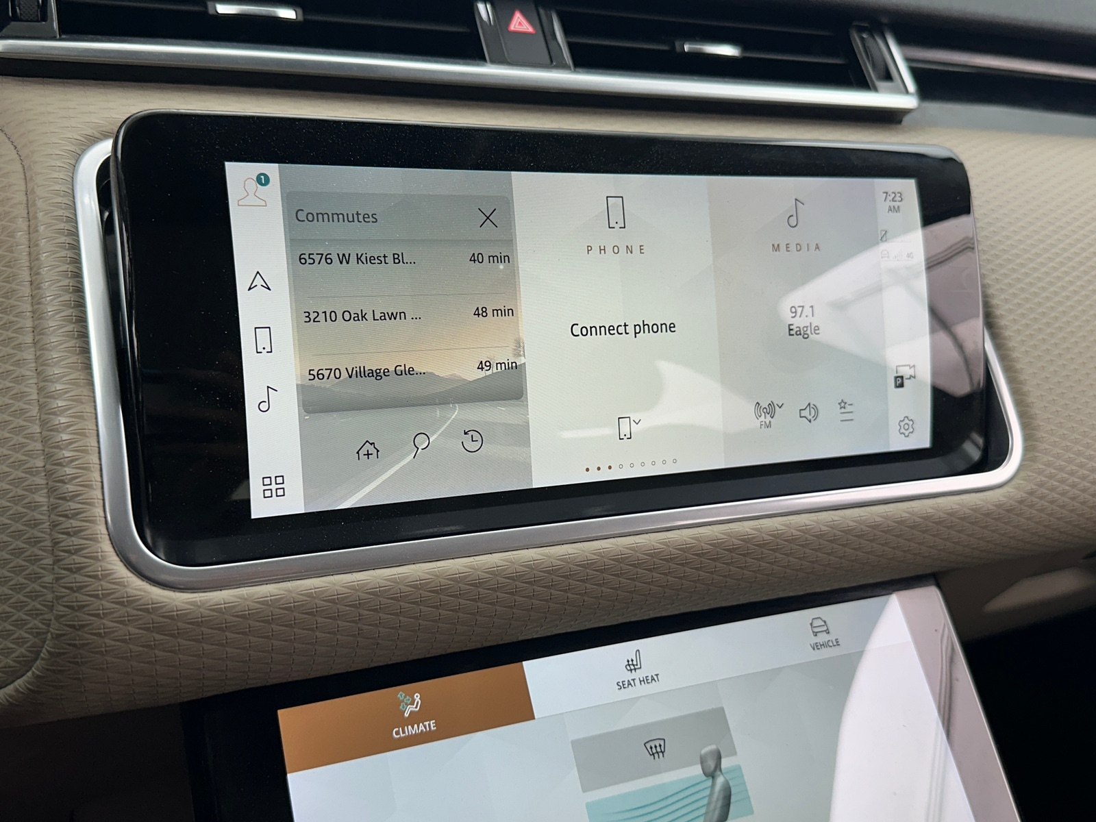 Thumbnail: 2021 Land Rover Range Rover Velar - 3