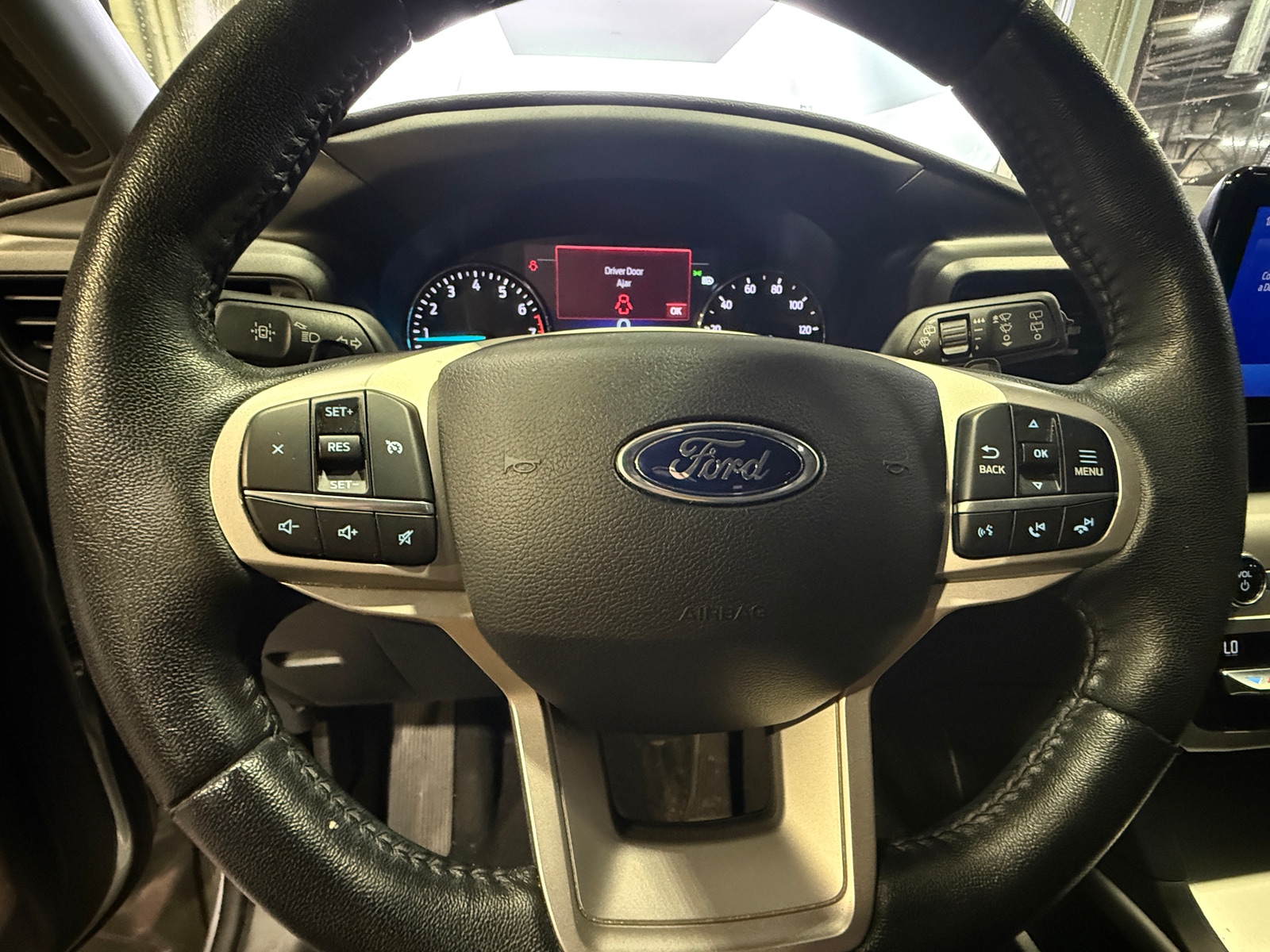 Thumbnail: 2021 Ford Explorer - 5