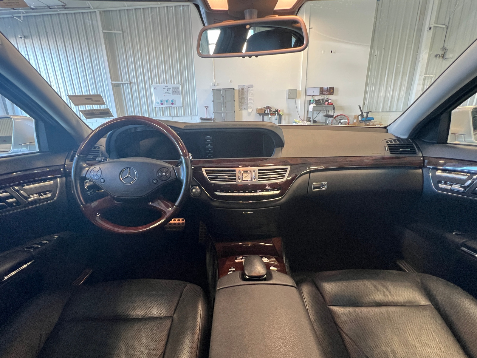 Thumbnail: 2012 Mercedes-Benz S-Class - 2