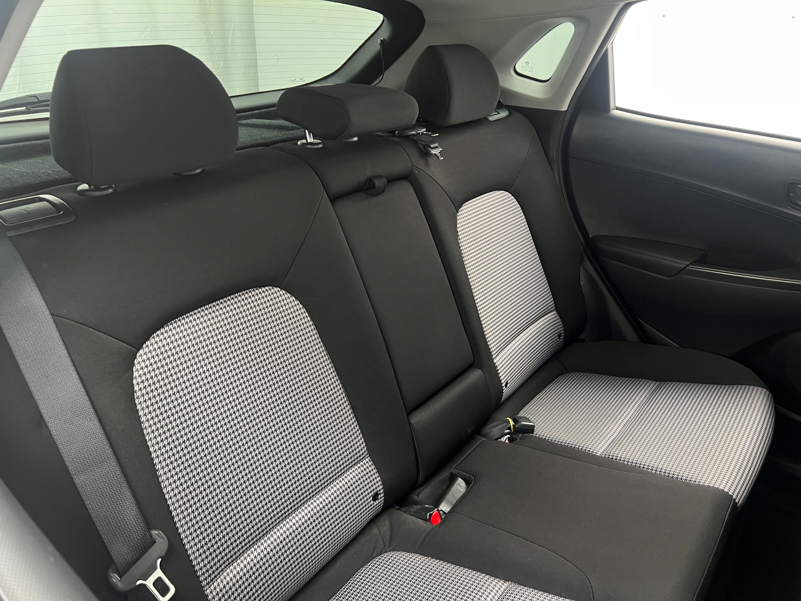 Thumbnail: 2022 Hyundai Kona - 6