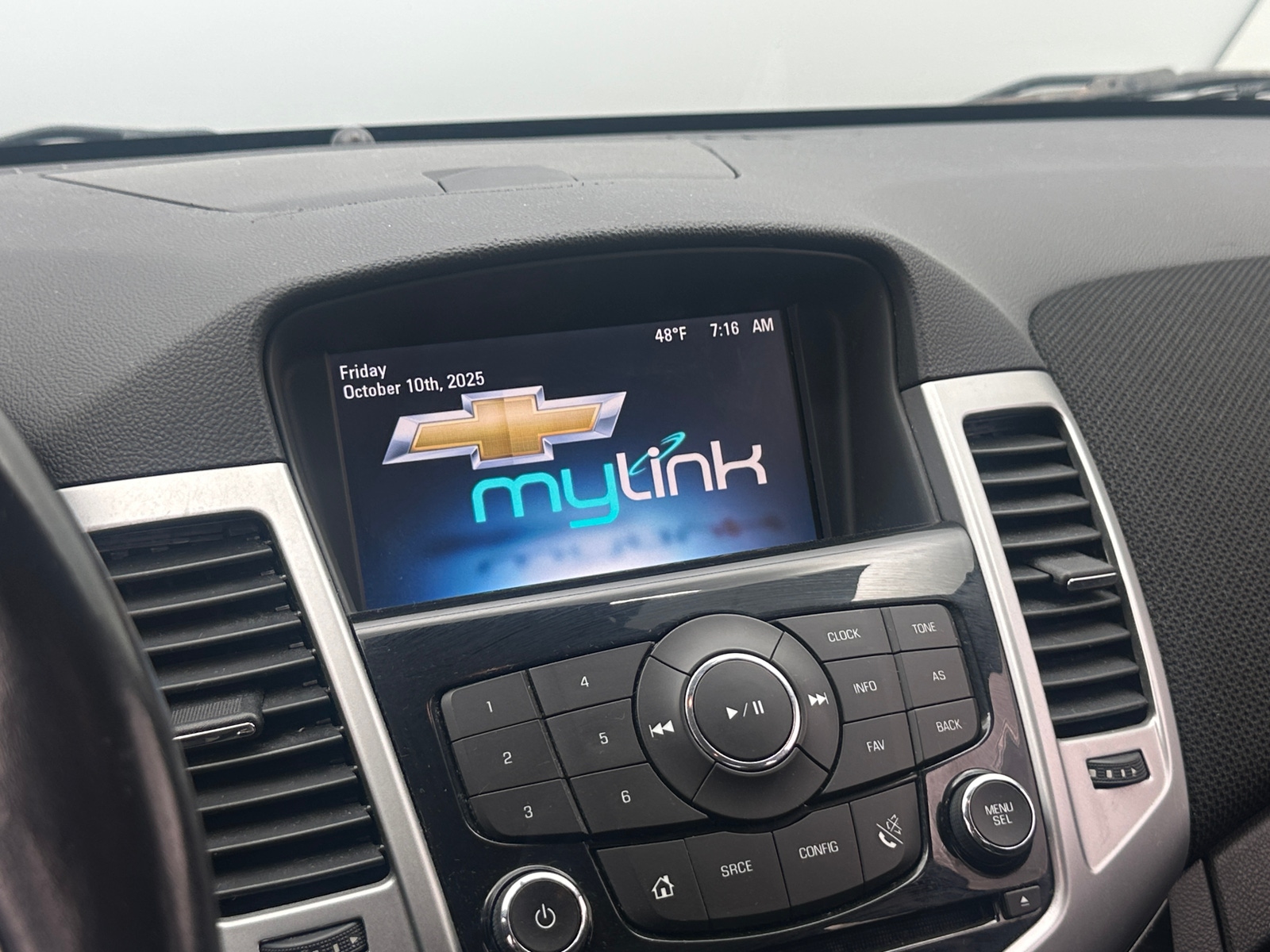 Thumbnail: 2014 Chevrolet Cruze - 4